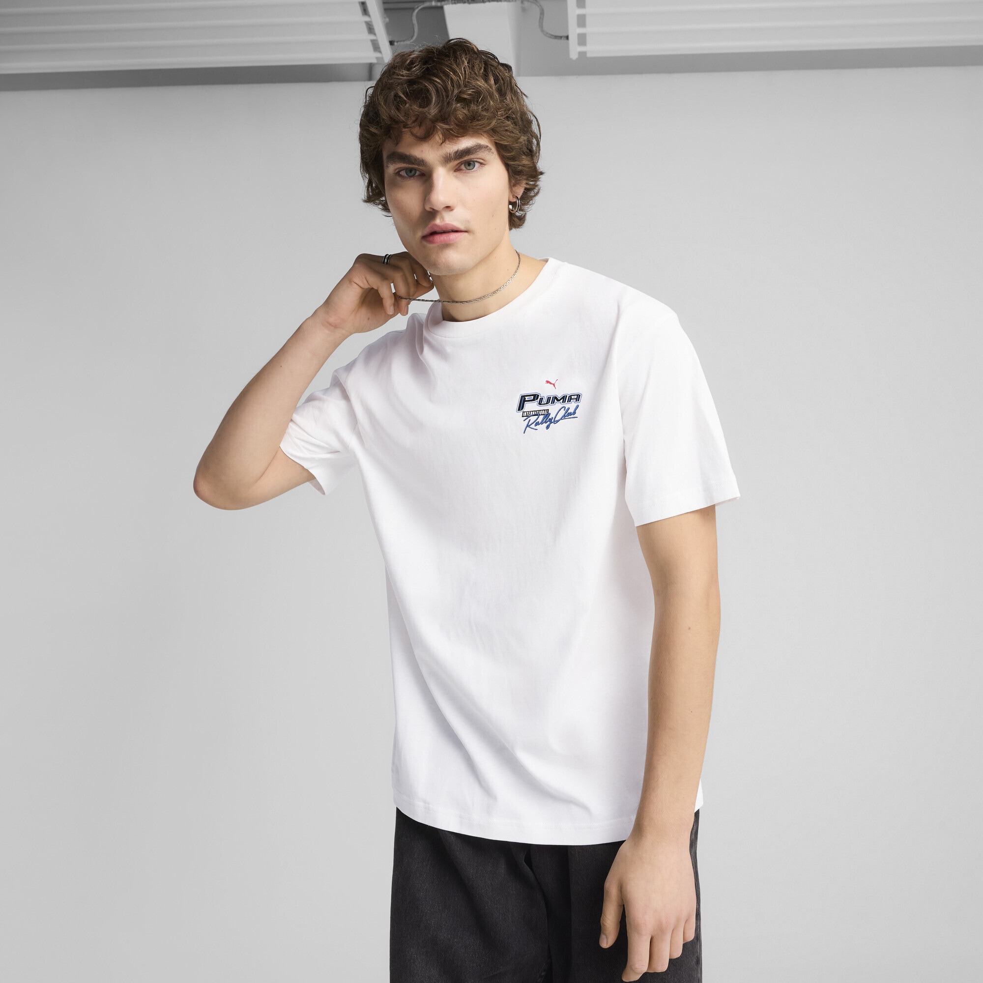 PUMA T-Shirt »GRAPHICS PUMA Moto Relaxed T-Shirt Herren«