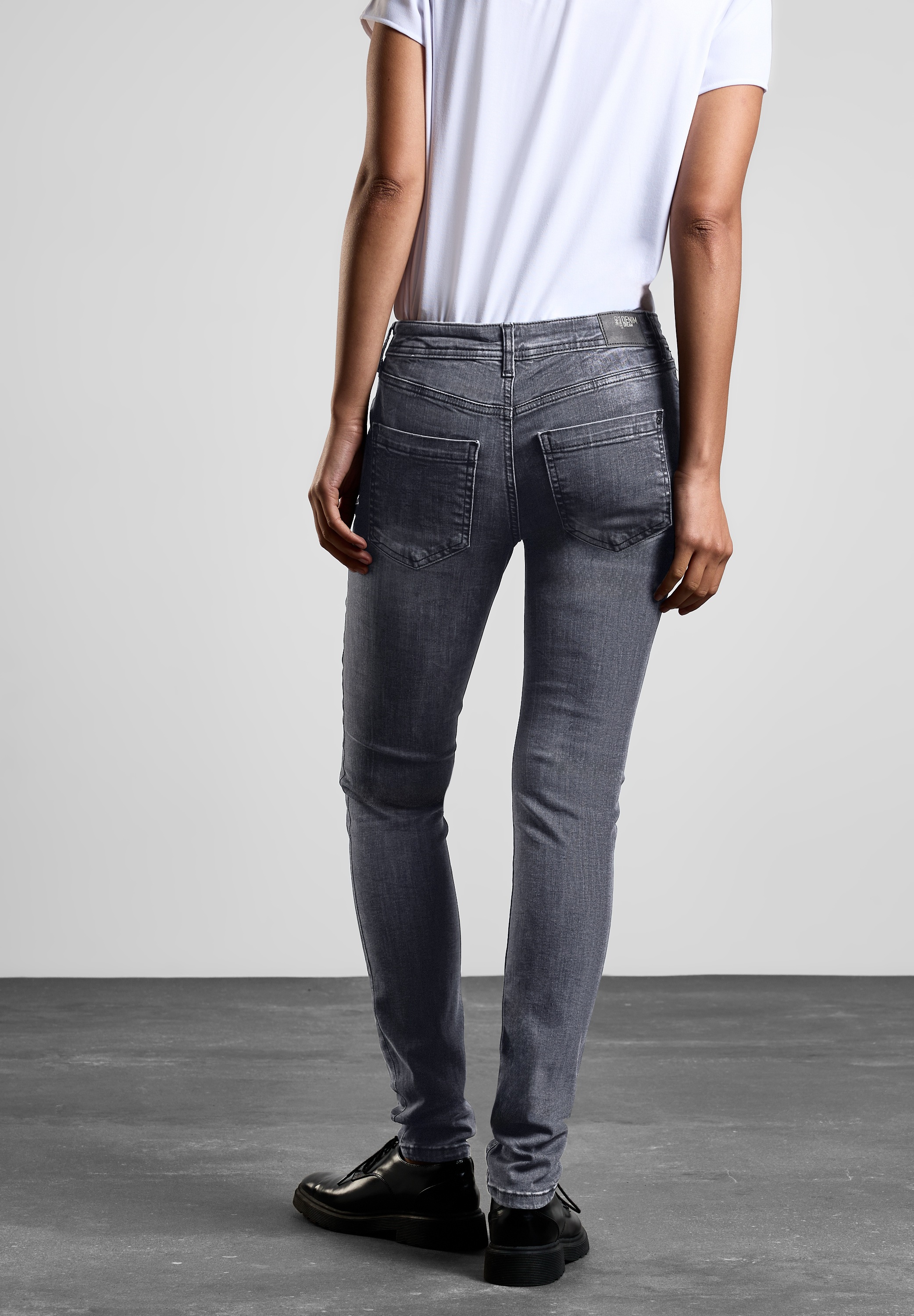 STREET ONE Gerade Jeans, Middle Waist