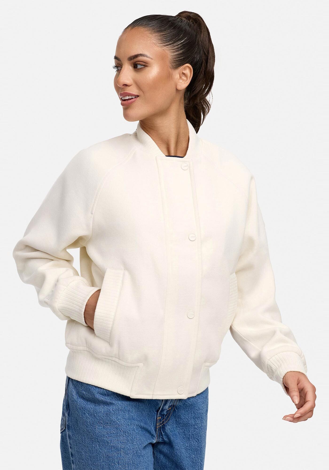 Marikoo Collegejacke »Zunaa«, Modische Jacke im Collegejacken-Stil mit Rippbündchen und Raglanärmeln