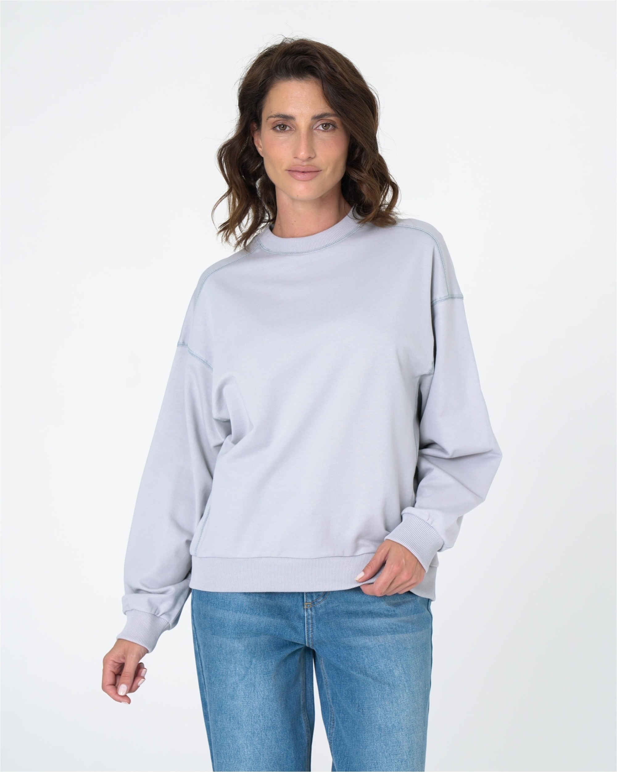 freshlions Sweatshirt »Doleres«, in klassisch modernem Design