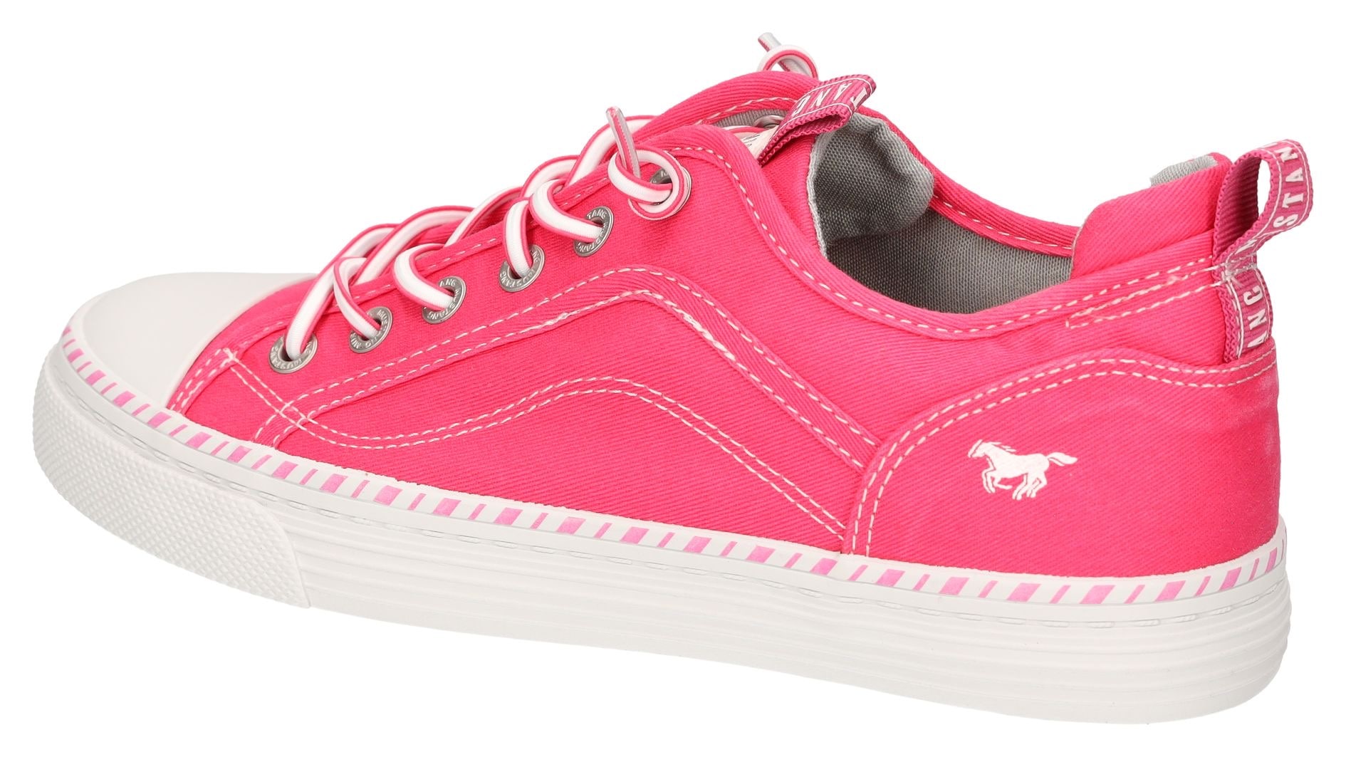 Mustang Shoes Slip-On Sneaker, Slipper, Schlupfschuh, Freizeitschuh mit farbiger Sohleneinfassung