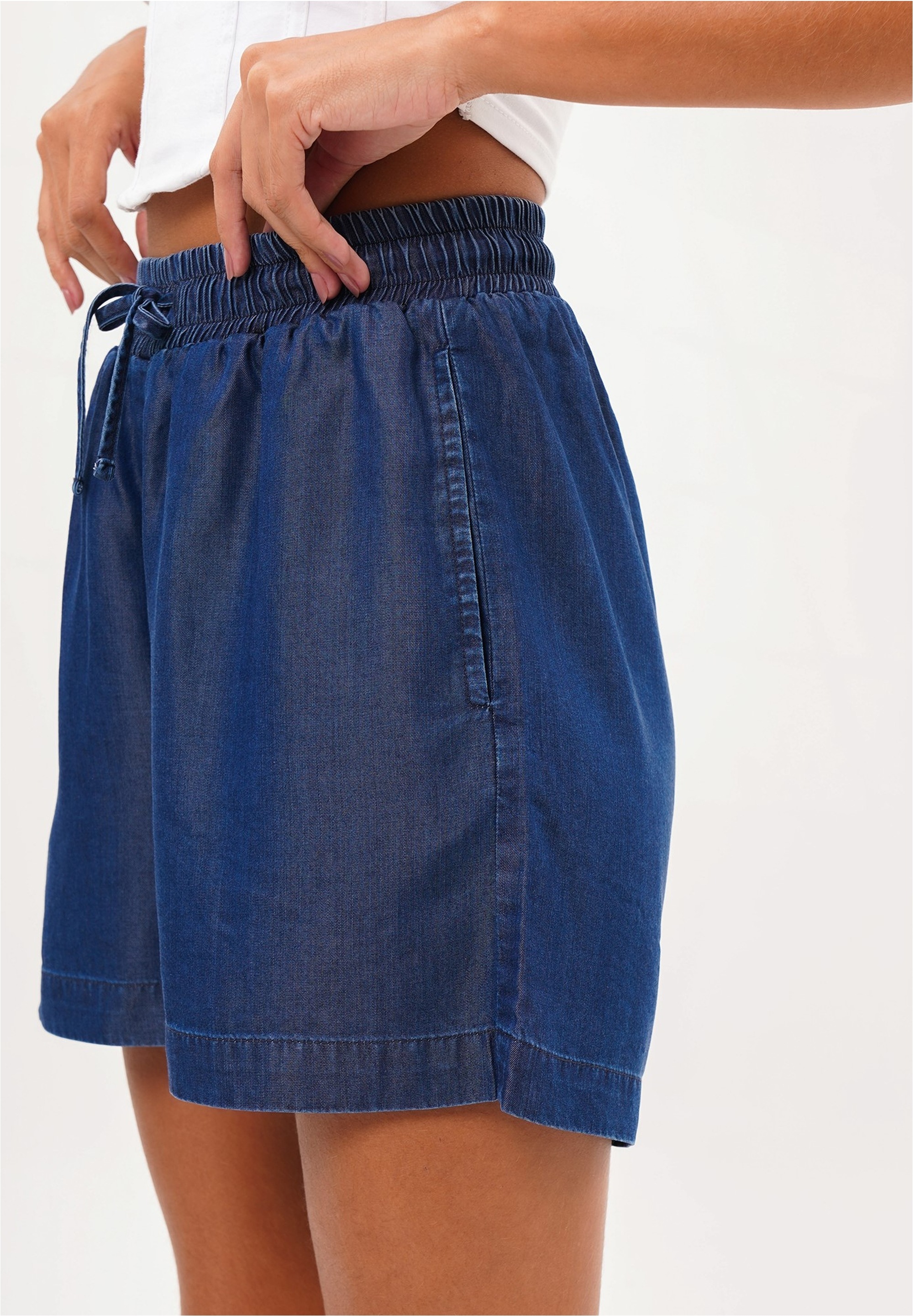 freshlions Shorts "Juno" mit elastischem Bund und Kordelzug günstig online kaufen