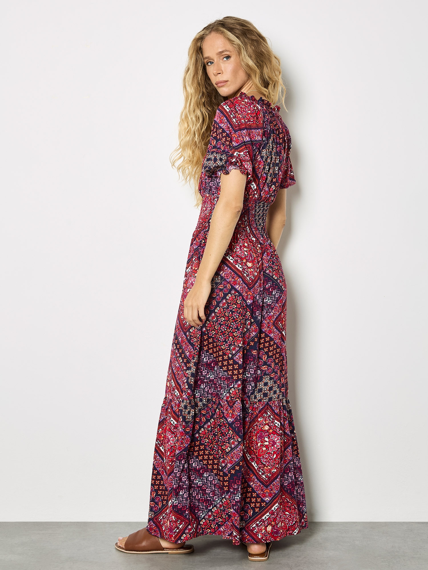 Apricot Maxikleid »Maxikleid« mit Folk-Print