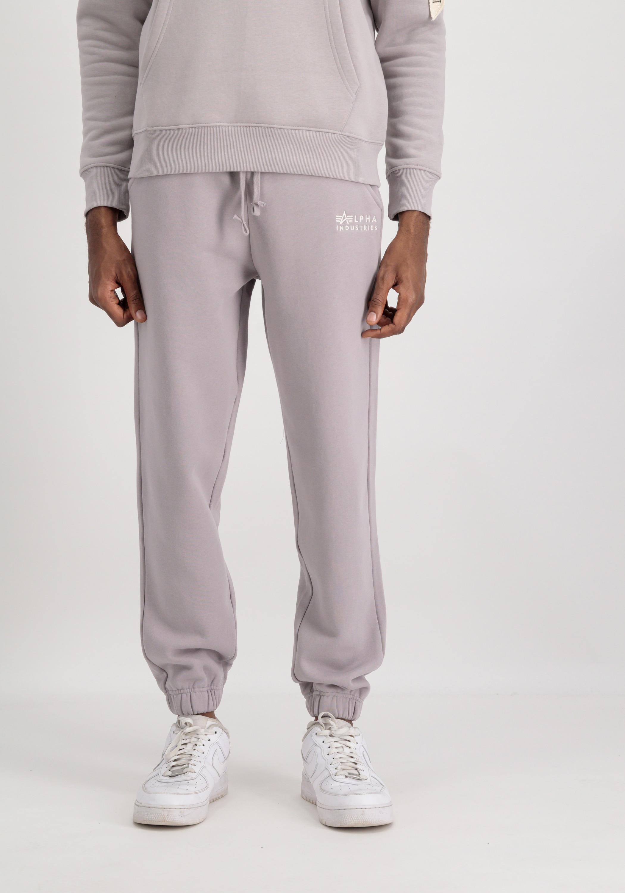 Alpha Industries Jogginghose "Alpha Industries Men - Jogger Organics EMB Regular Jogger"