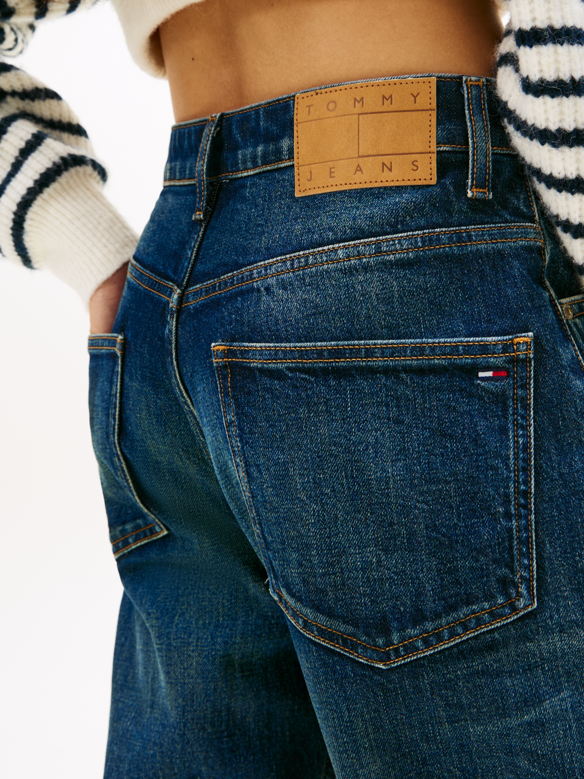 Tommy Jeans Straight-Jeans "MIA MR RLXD STR CBF DI2153" günstig online kaufen