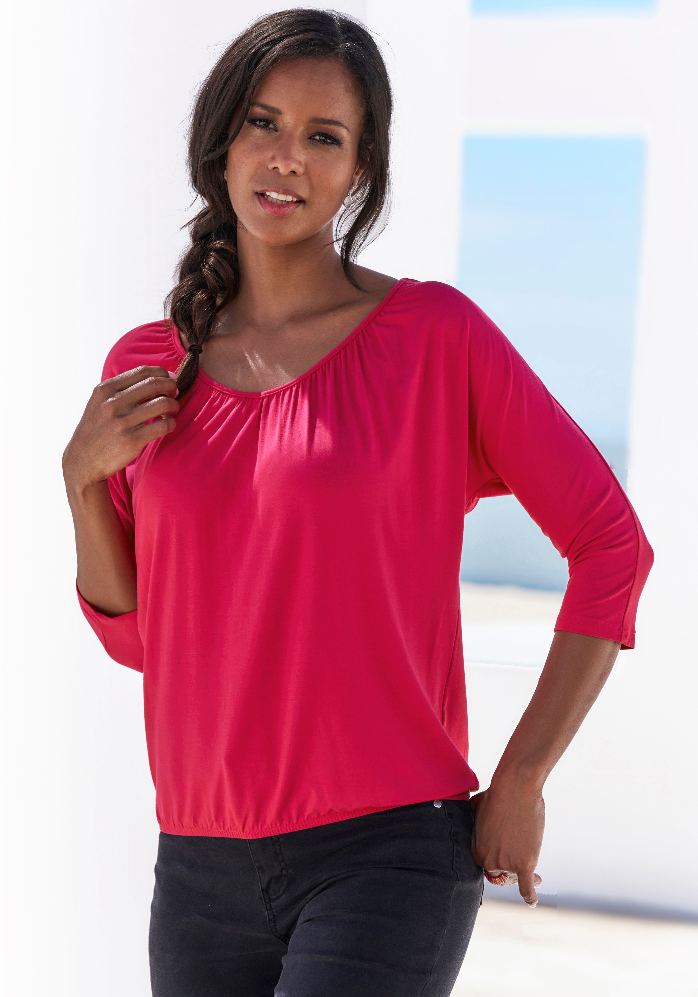LASCANA 3/4-Arm-Shirt "mit zarter Raffung am Ausschnitt" aus luftigem Viskose-Stretch