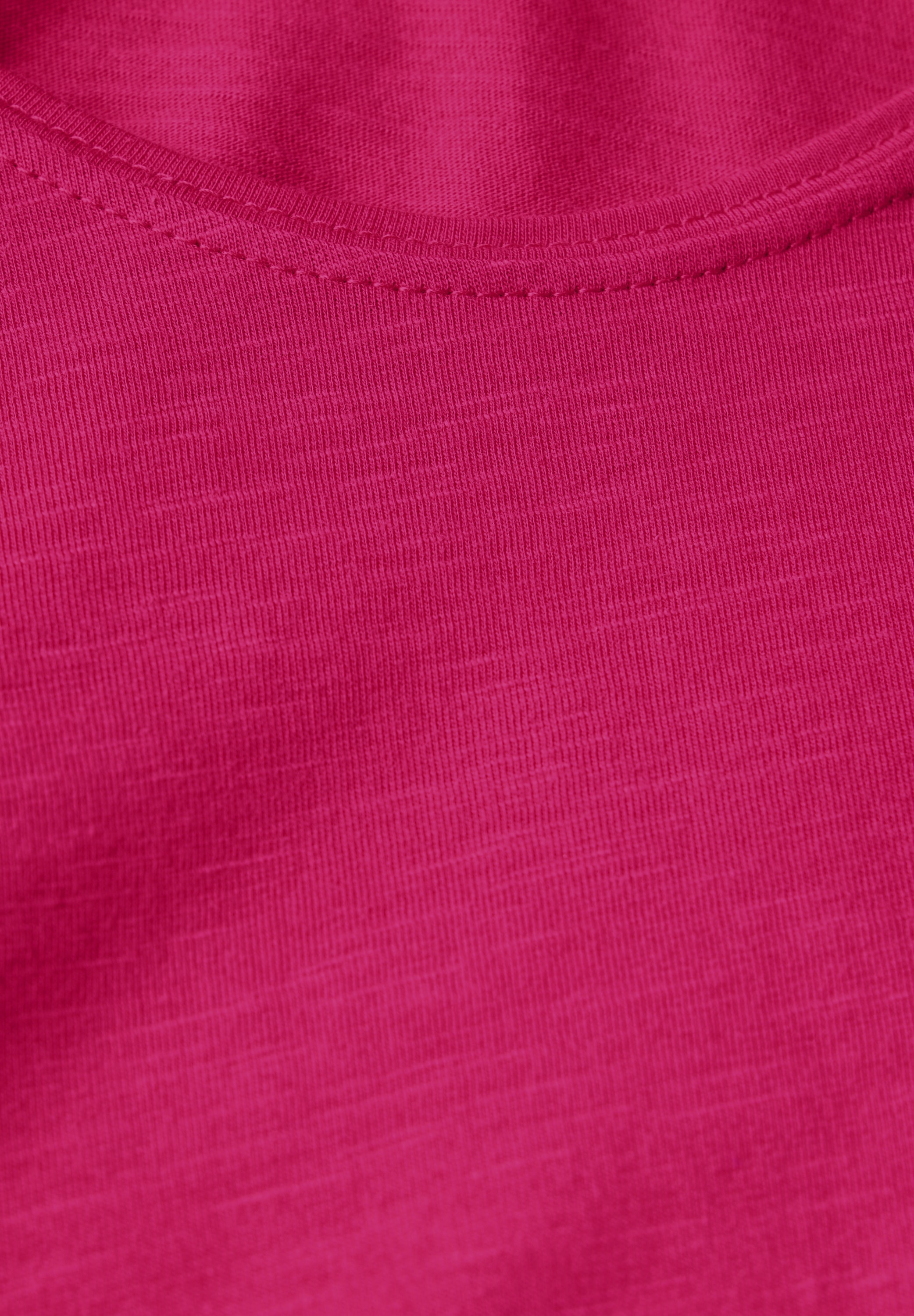 STREET ONE V-Shirt, mit abgerundetem V-Ausschnitt