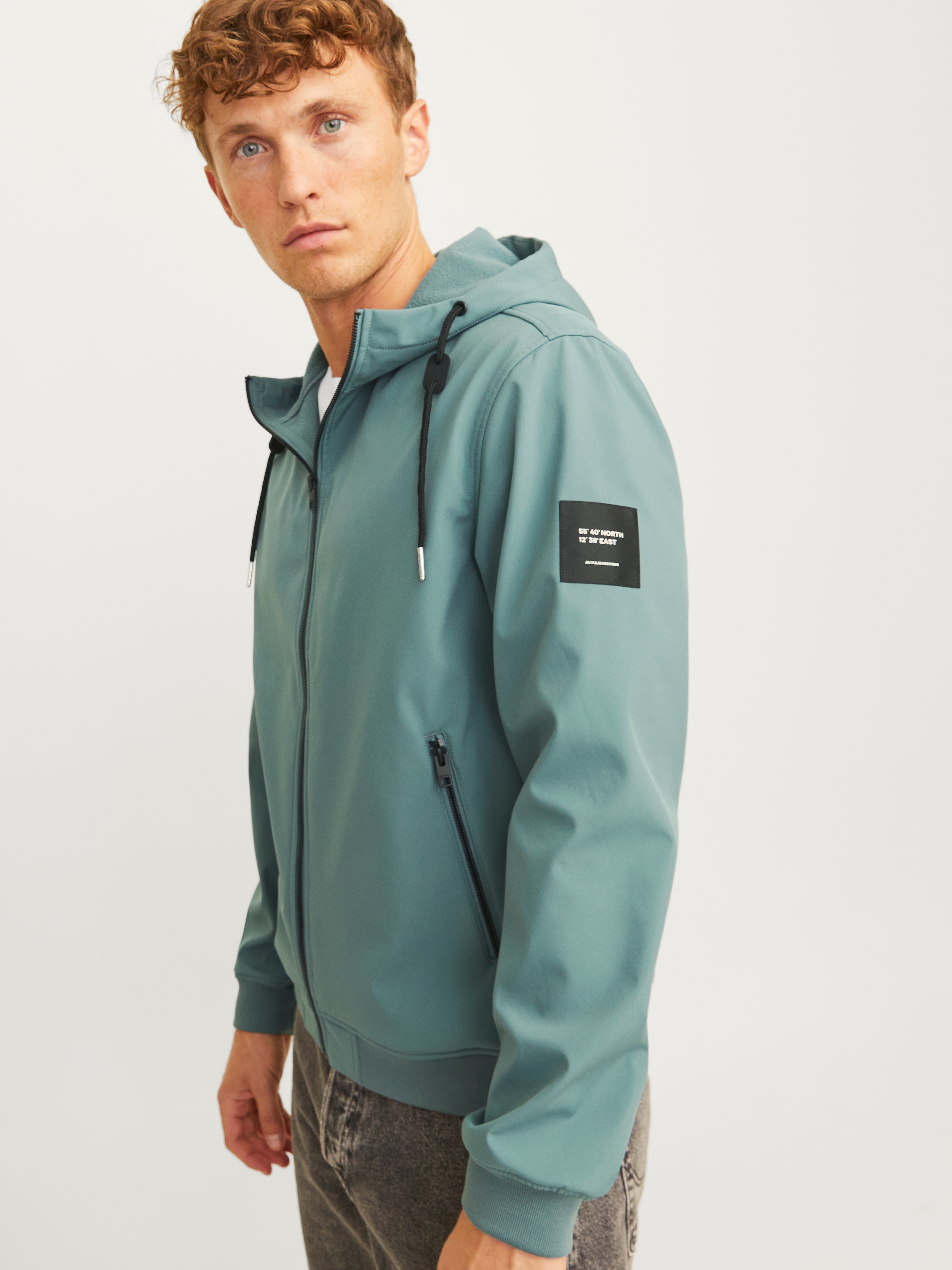 Jack & Jones Softshelljacke "JJEBASIC SOFTSHELL HOOD NOOS", mit Kapuze günstig online kaufen