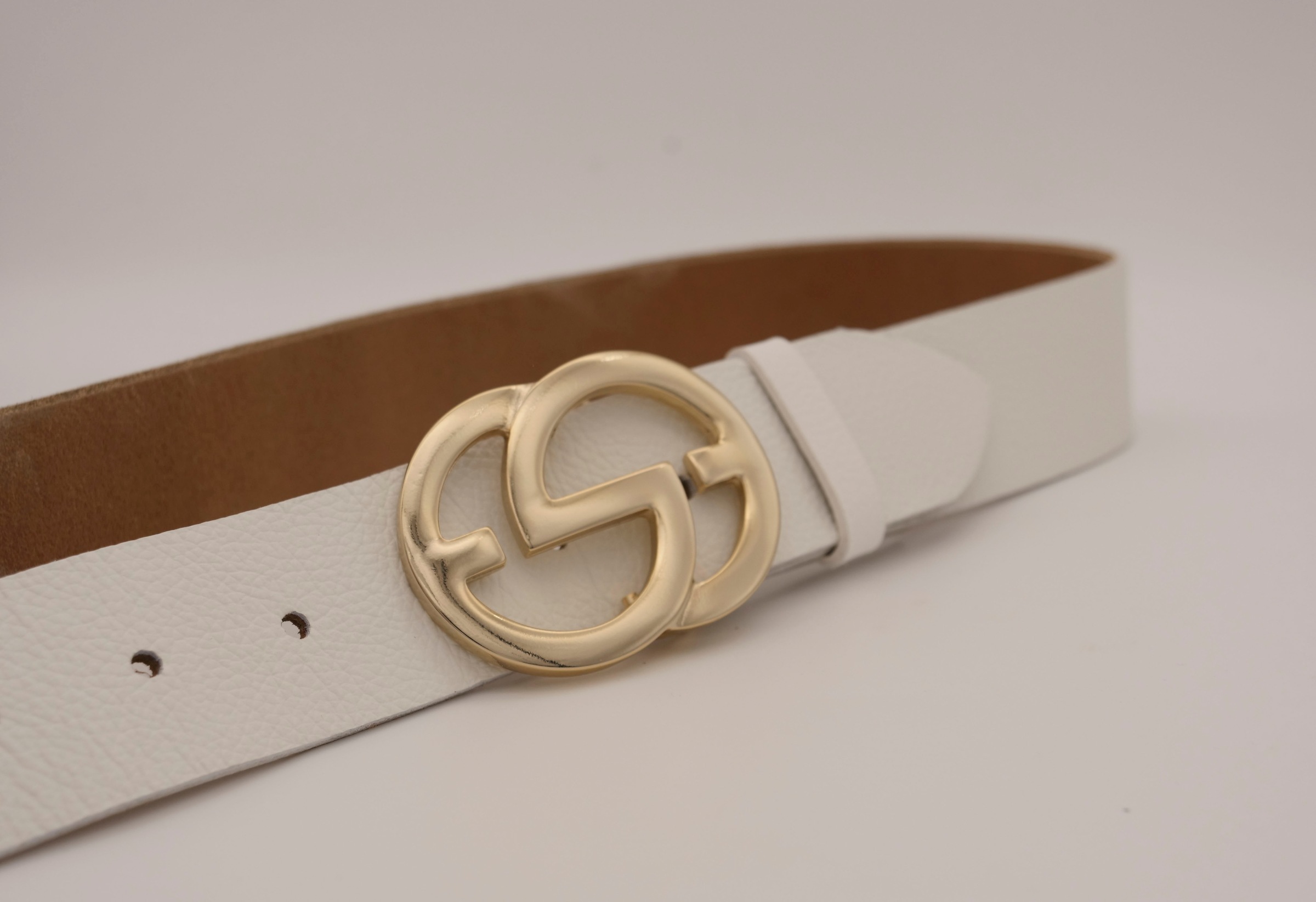 AnnaMatoni Ledergürtel, mit goldener Schließe