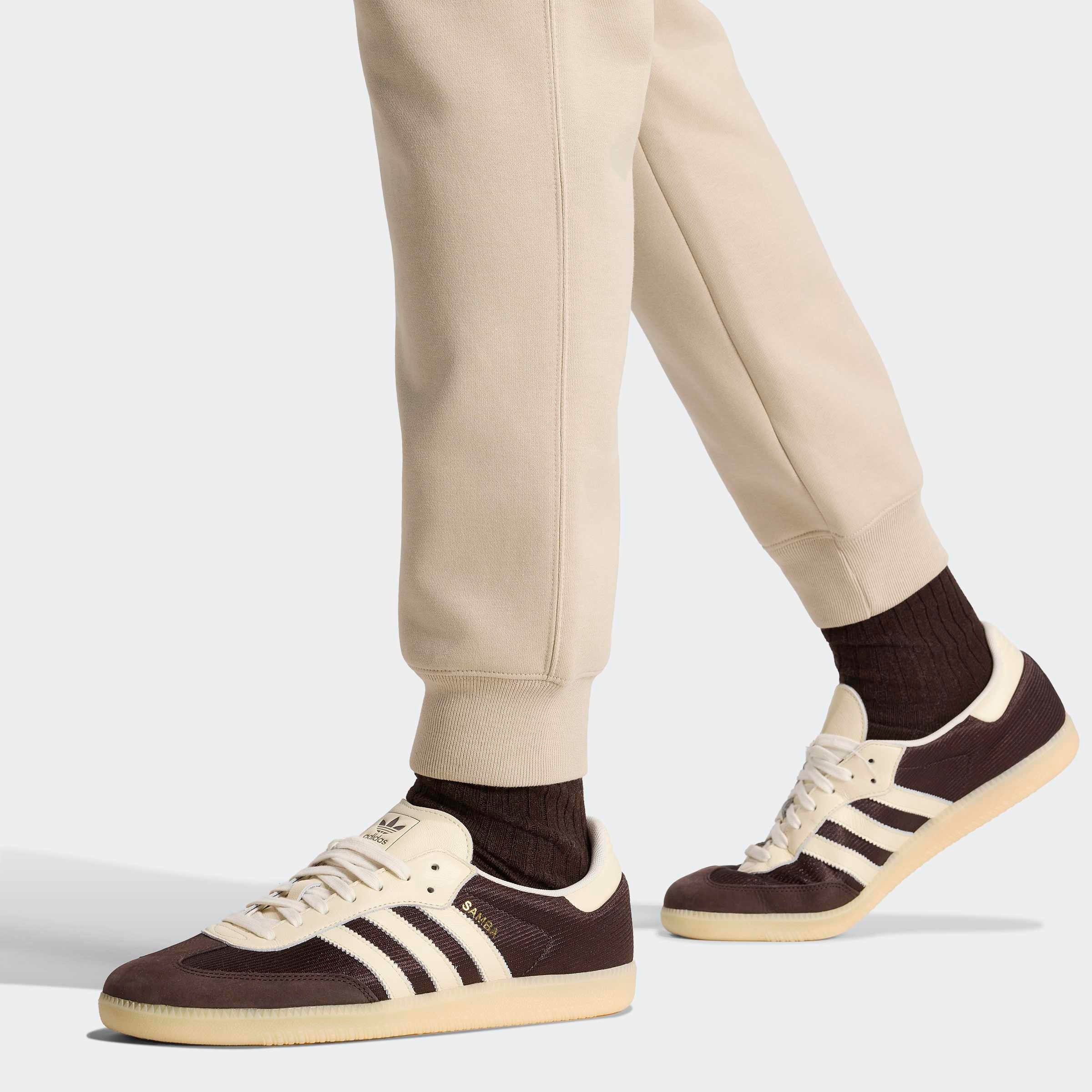 adidas Originals Sporthose »TREFOIL ESSENTIALS«  für Erwachsene, ohne Verschluss, aus Baumwolle, normale Weite