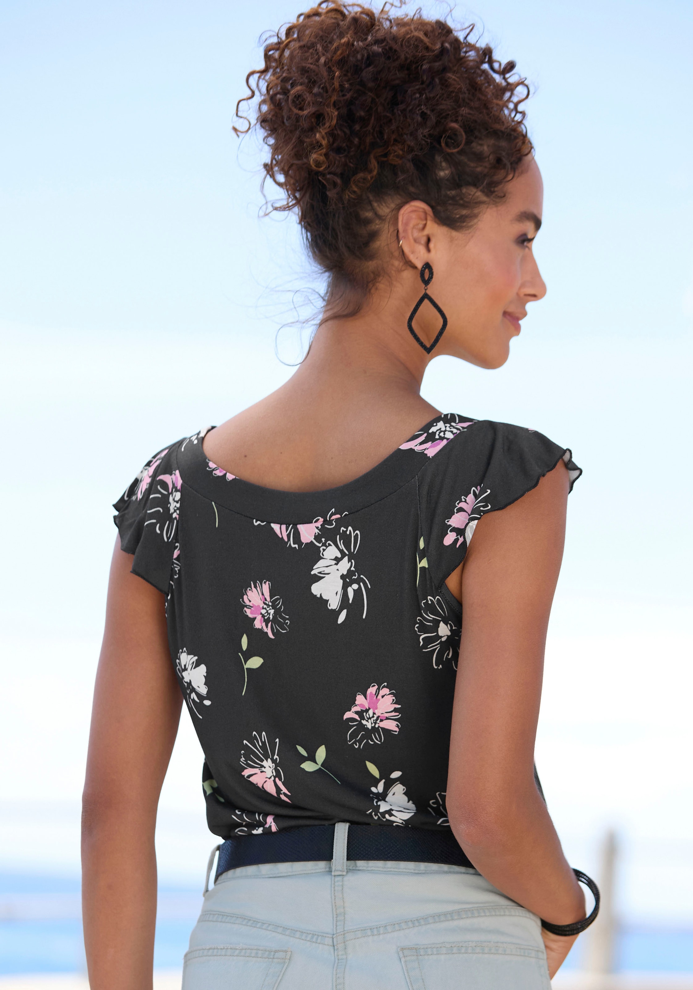 Vivance Rundhalsshirt, mit verspielten Volants aus weichem Jersey, sommerlich