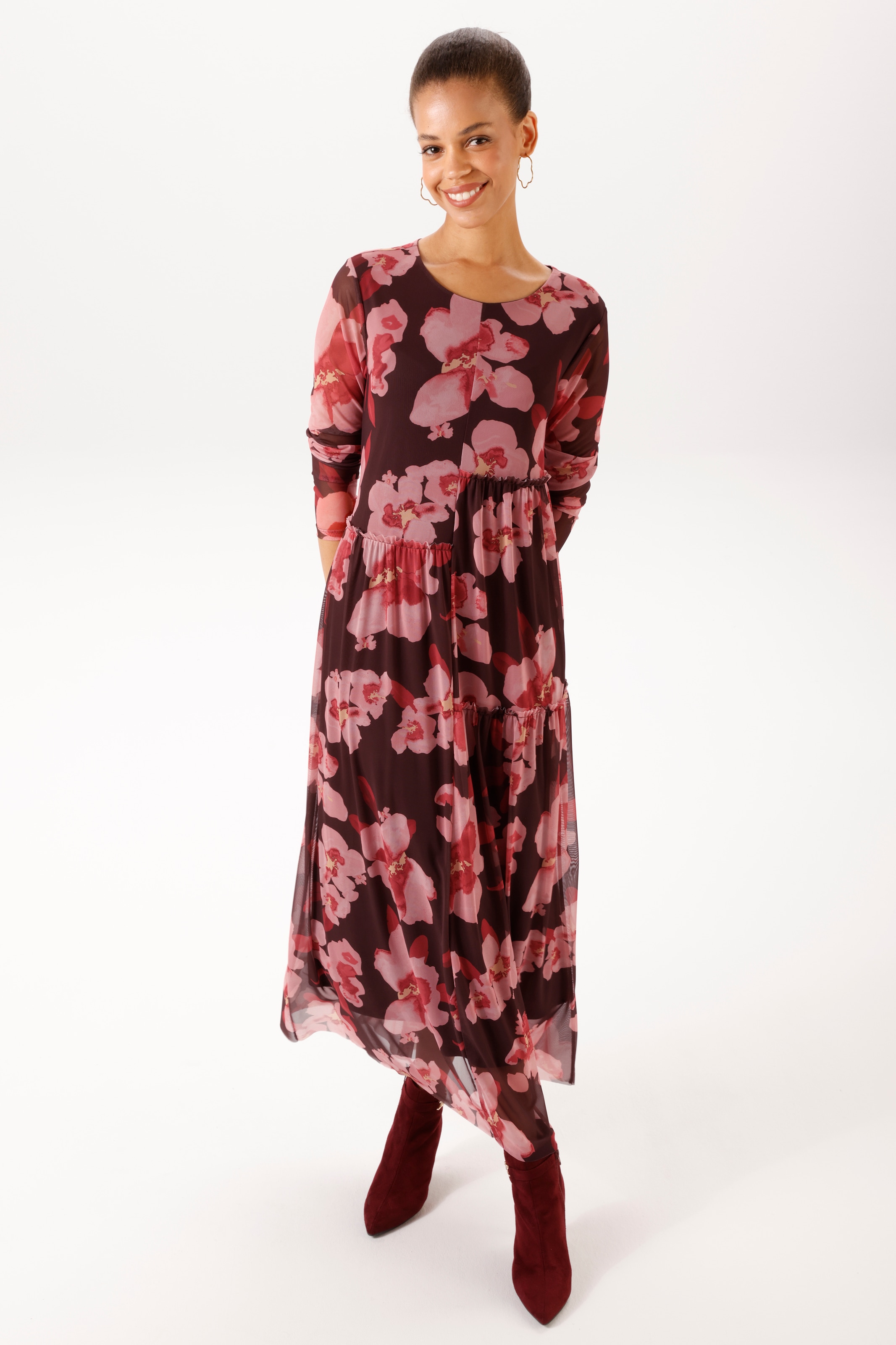 Aniston CASUAL Maxikleid mit dekorativen, großflächigen Blüten bedruckt - NEUE KOLLEKTION