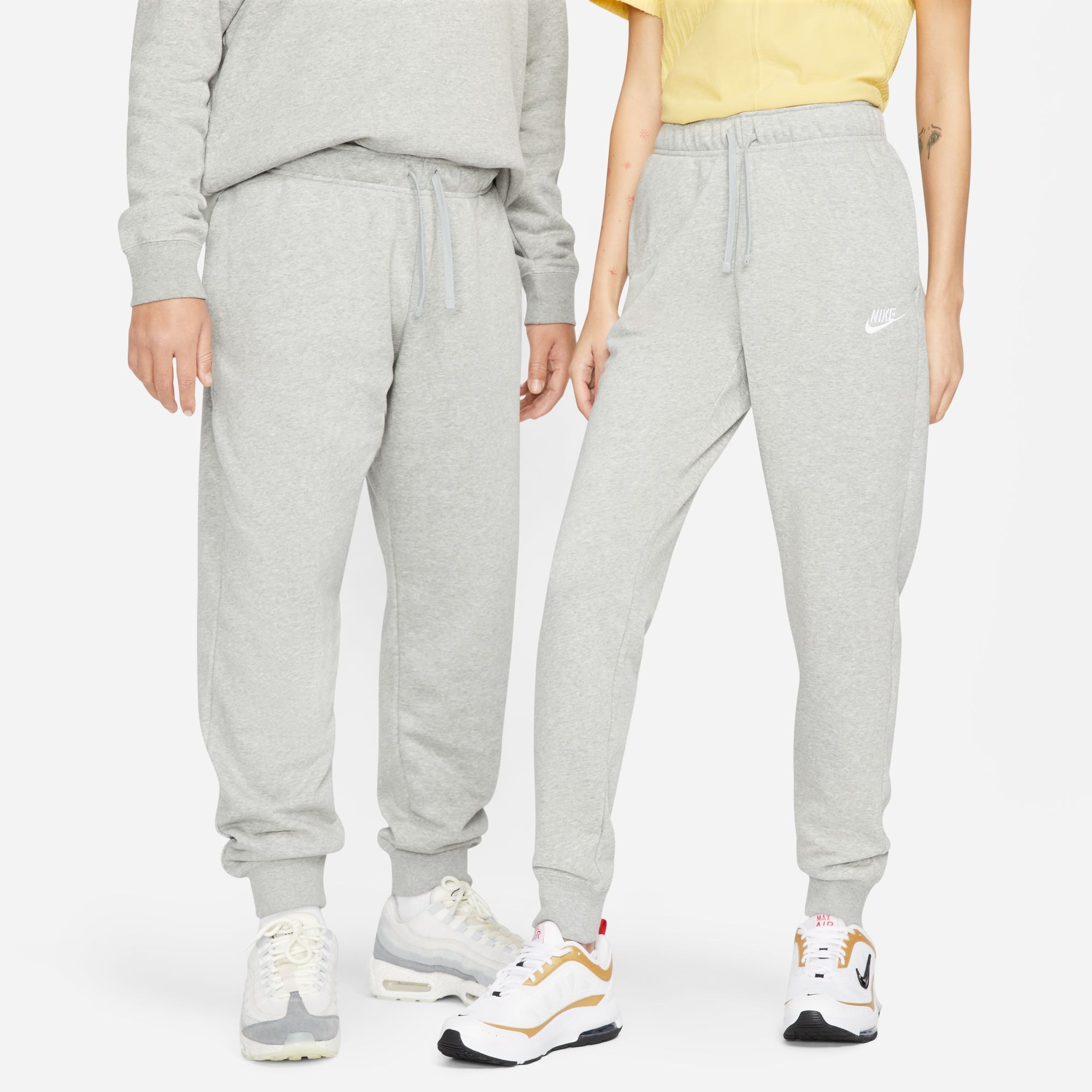 Nike Sportswear Jogginghose "CLUB FLEECE WOMENS MID-RISE JOGGERS" günstig online kaufen