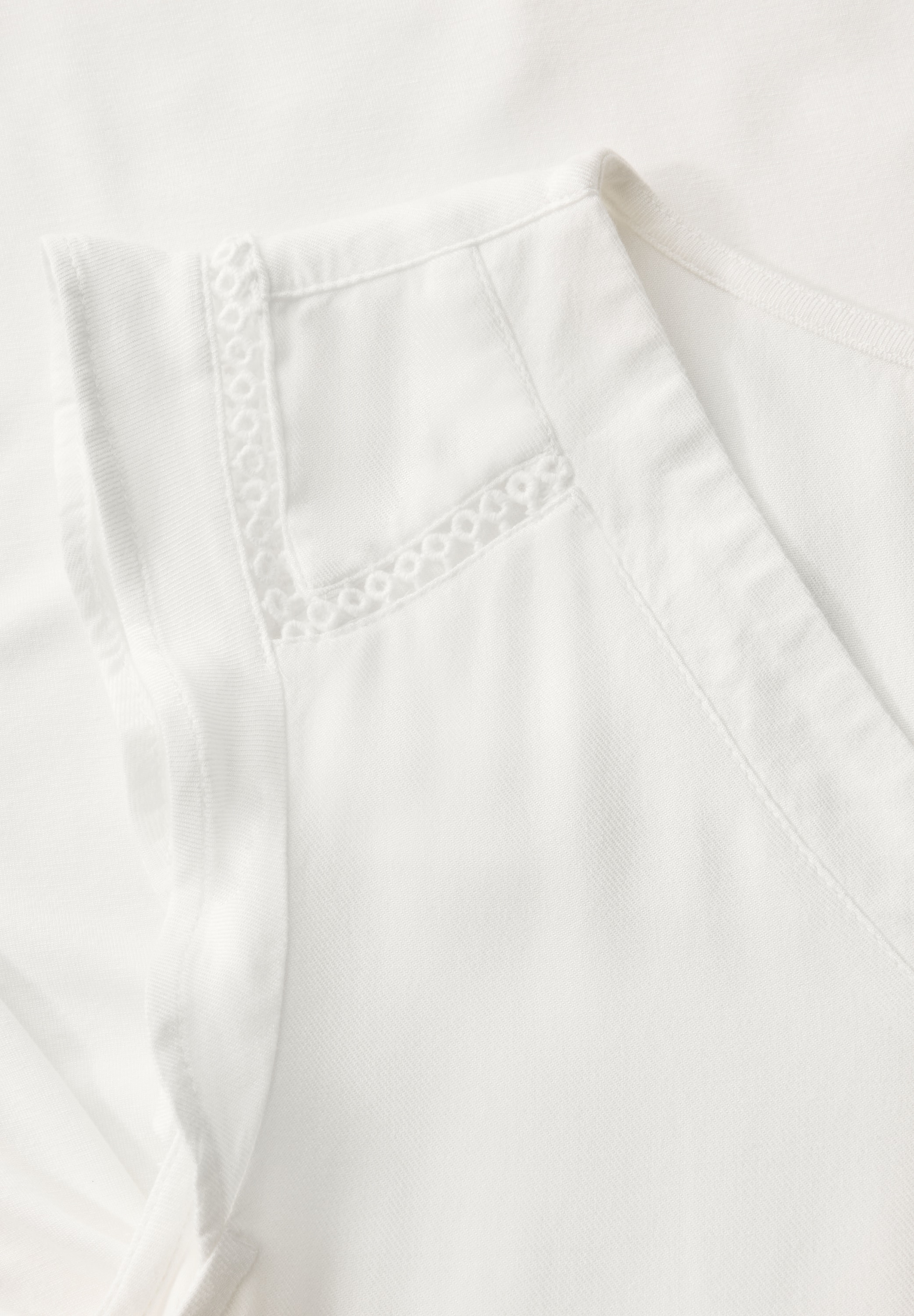 STREET ONE Spitzentop, aus elastischem Materialmix