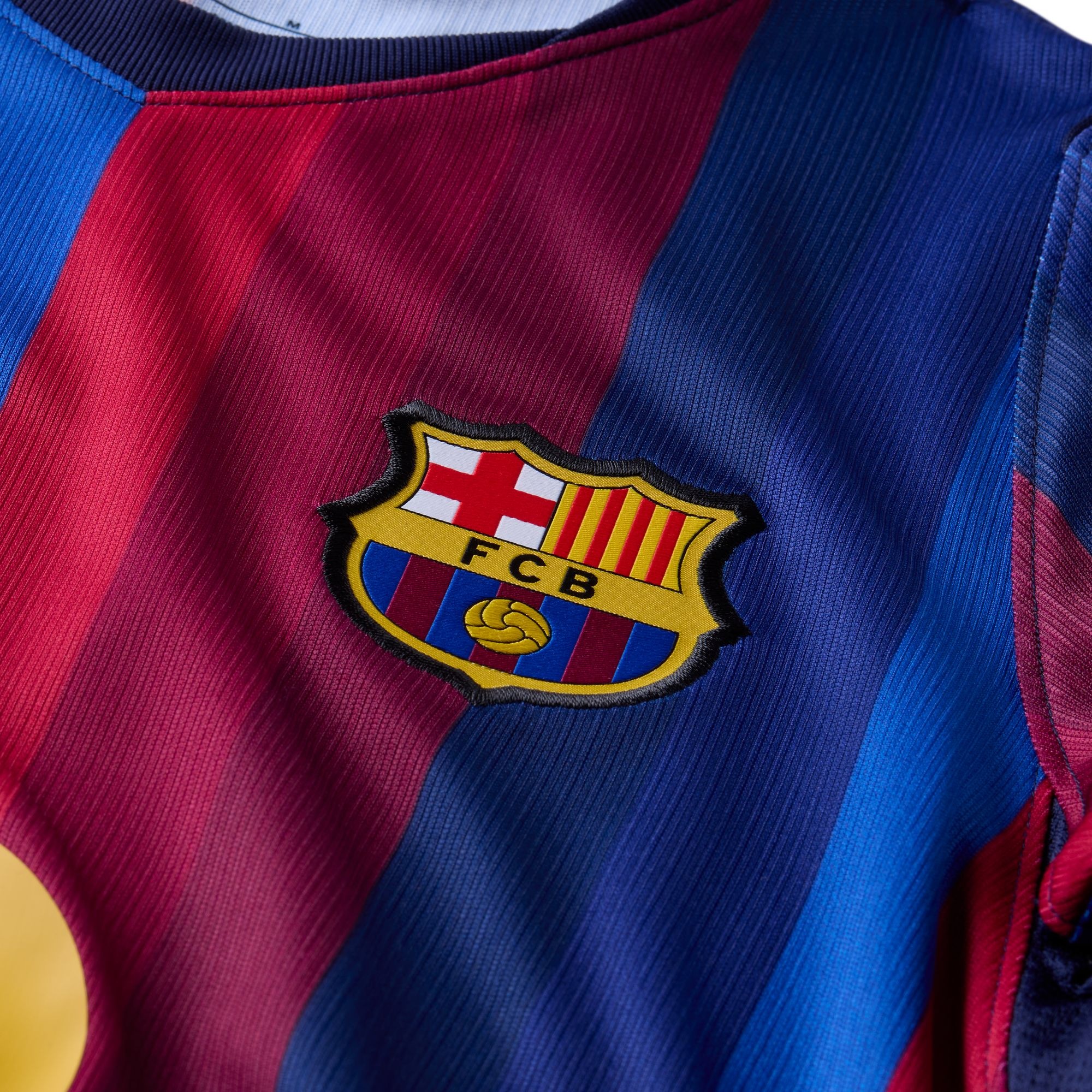 Nike Fußballtrikot »FCB Y NK DF JSY SS STAD HM« mit Rundhalsausschnitt, Kurzarm, aus Polyester