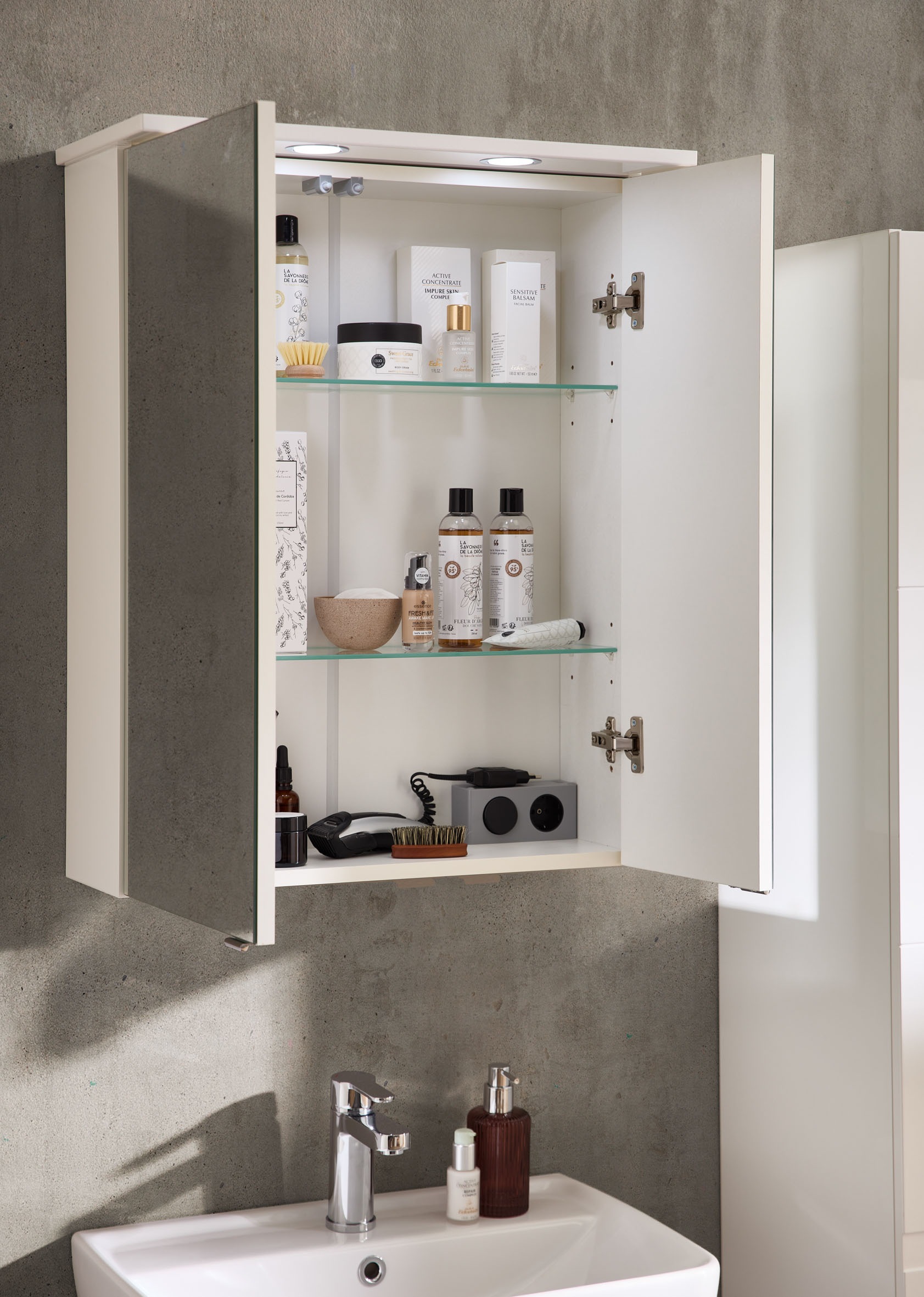 Saphir Spiegelschrank »mit 2 LED-Leuchten«
