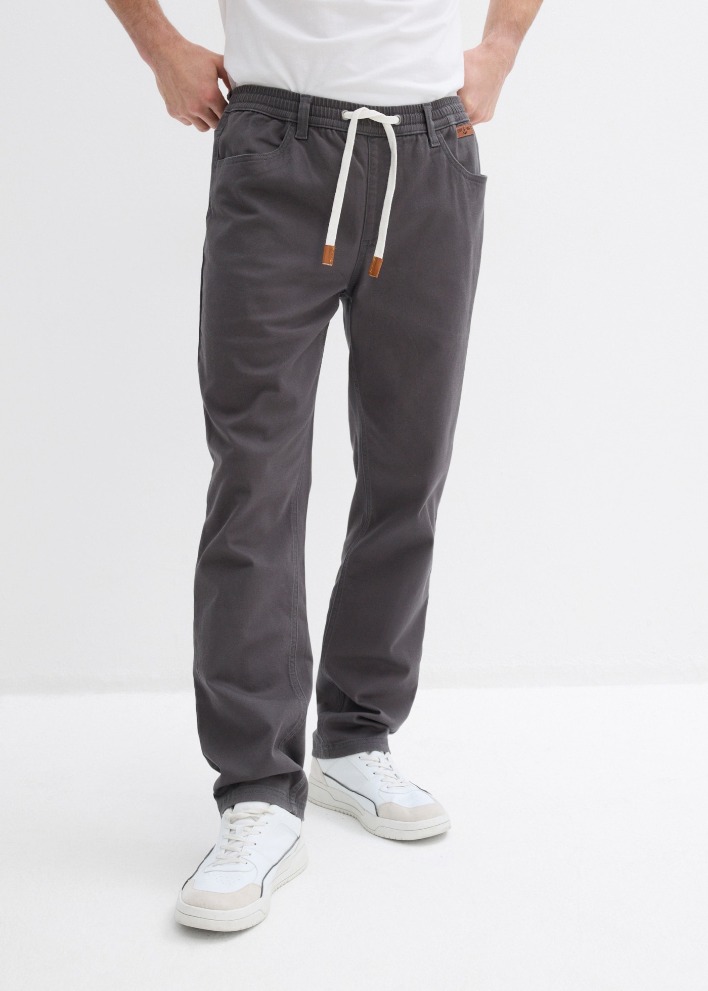 bonprix Schlupfhose  in Stretch-Qualität, mit elastischem Bund, Regular Fit, im Casual-Stil