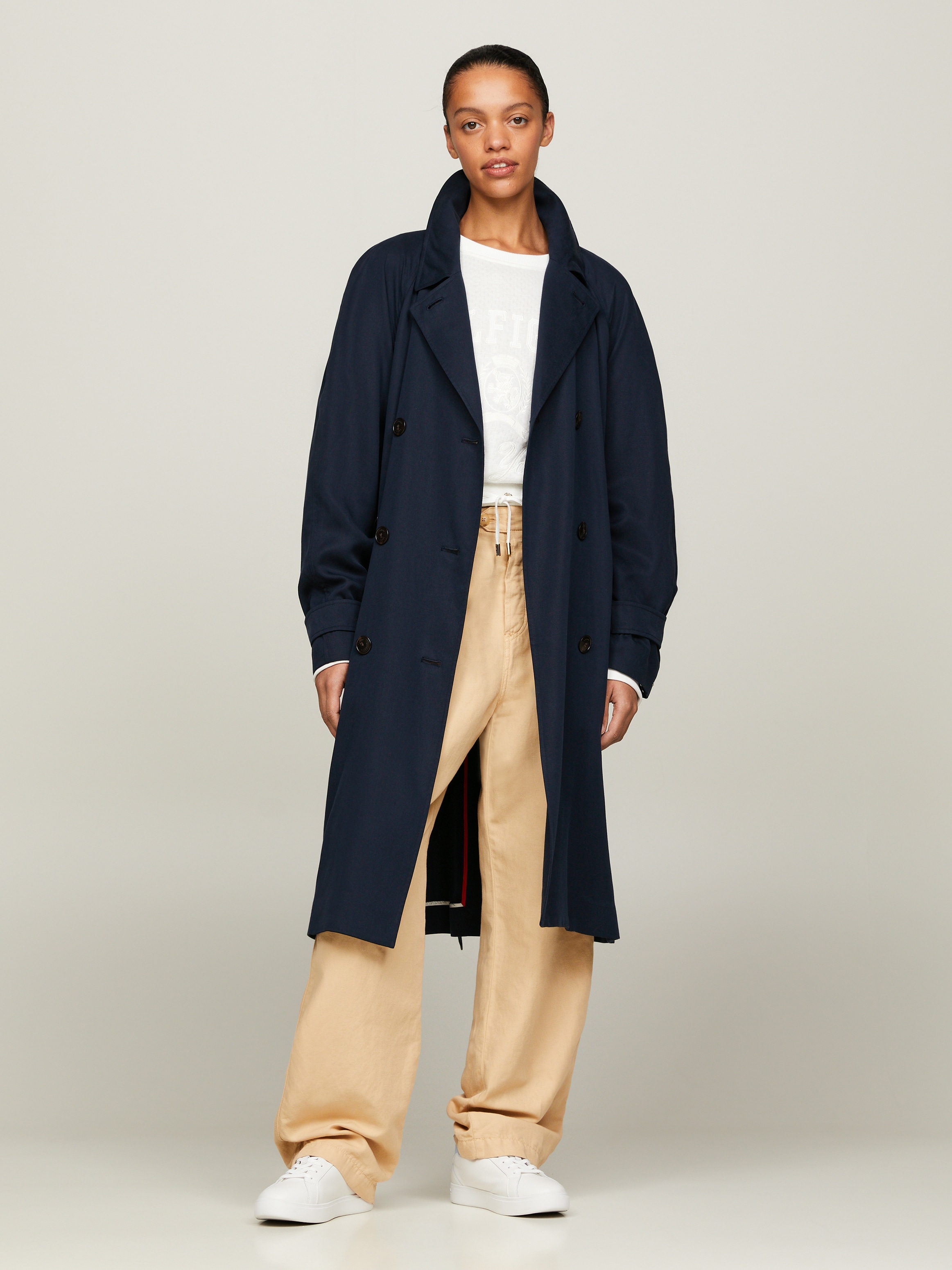 Tommy Hilfiger Trenchcoat "TENCEL BLEND FLUID TRENCH", mit Metalllabel