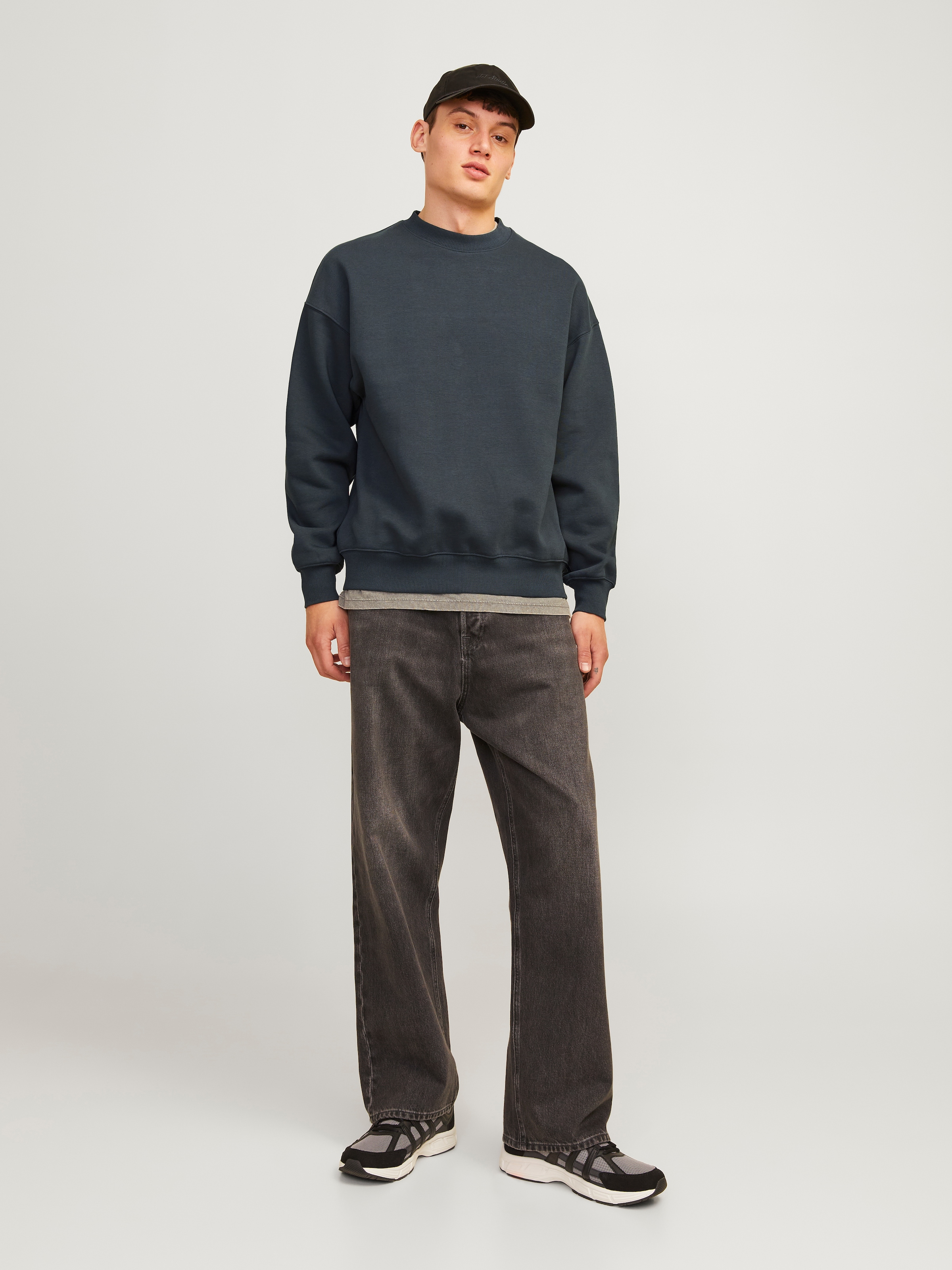 Jack & Jones Sweatshirt »JJEURBAN EDGE SWEAT CREW NECK NOOS«, mit Rippbündchen