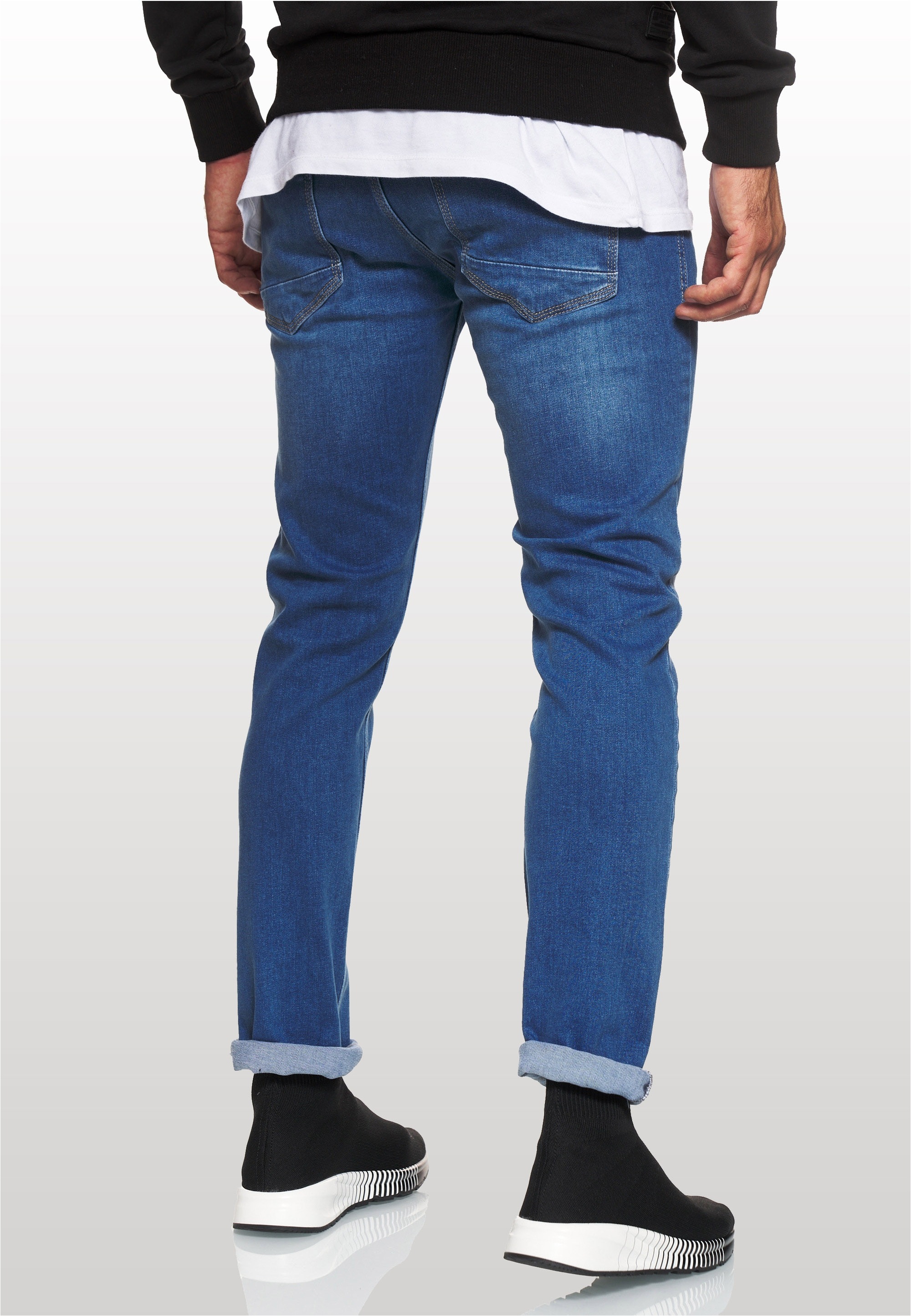 Rusty Neal Straight-Jeans »MELVIN«, im klassischen 5-Pocket-Stil