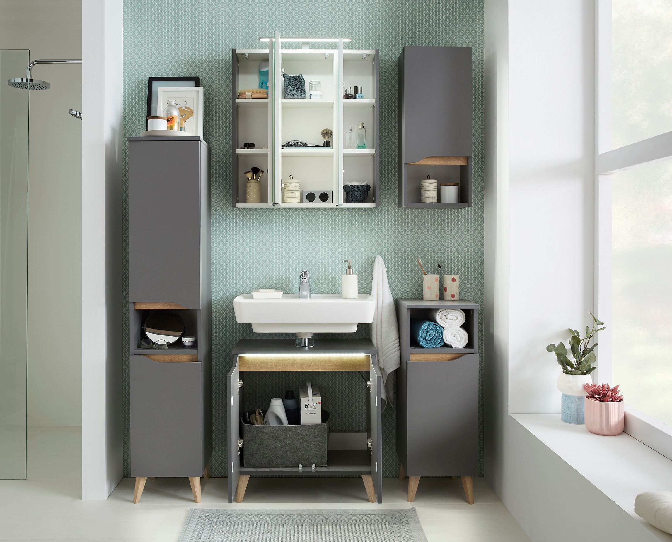 Saphir Badmöbel-Set »Quickset 5-teilig, Waschbeckenunterschrank mit LED-Spiegelschrank«, (6 St.), Midischrank, Unterschrank, Hängeschrank, inkl. Türdämpfer, 9 Türen