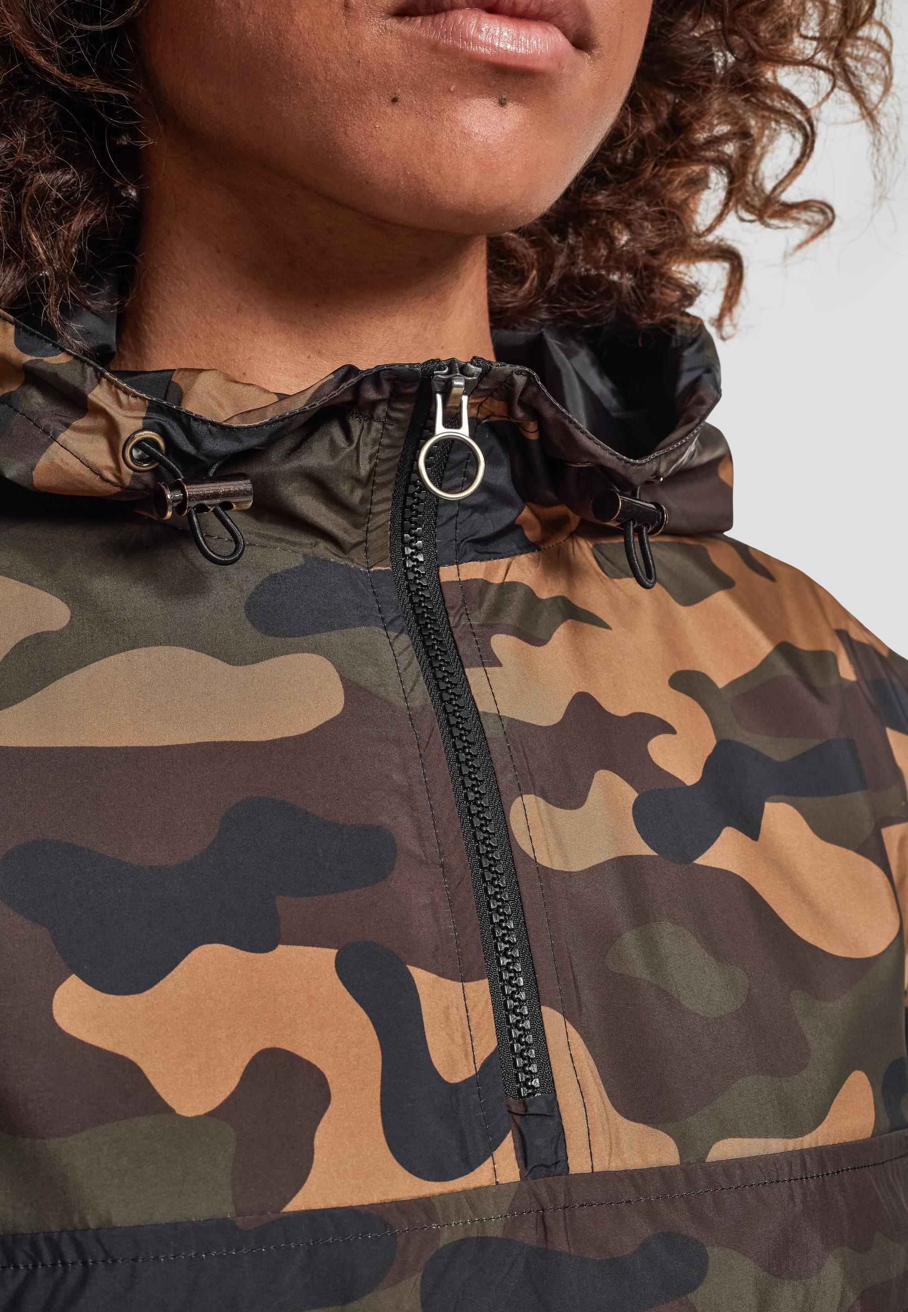URBAN CLASSICS Windbreaker »Urban Classics Damen Ladies Camo Pull Over Jacket«, (1 St.), mit Kapuze