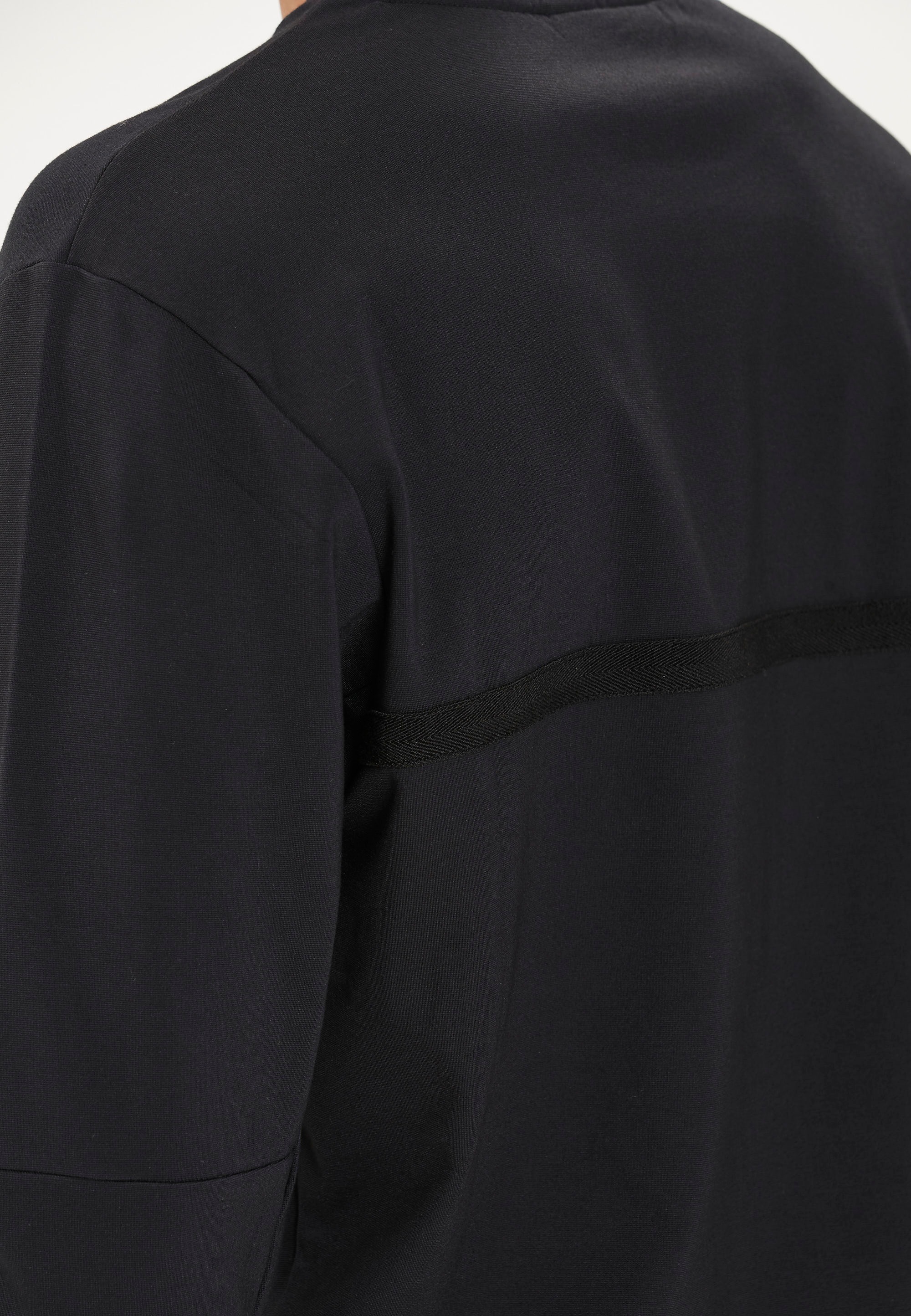 Virtus Sweatshirt »Leislon M Crew Neck«, mit praktischer Ärmeltasche