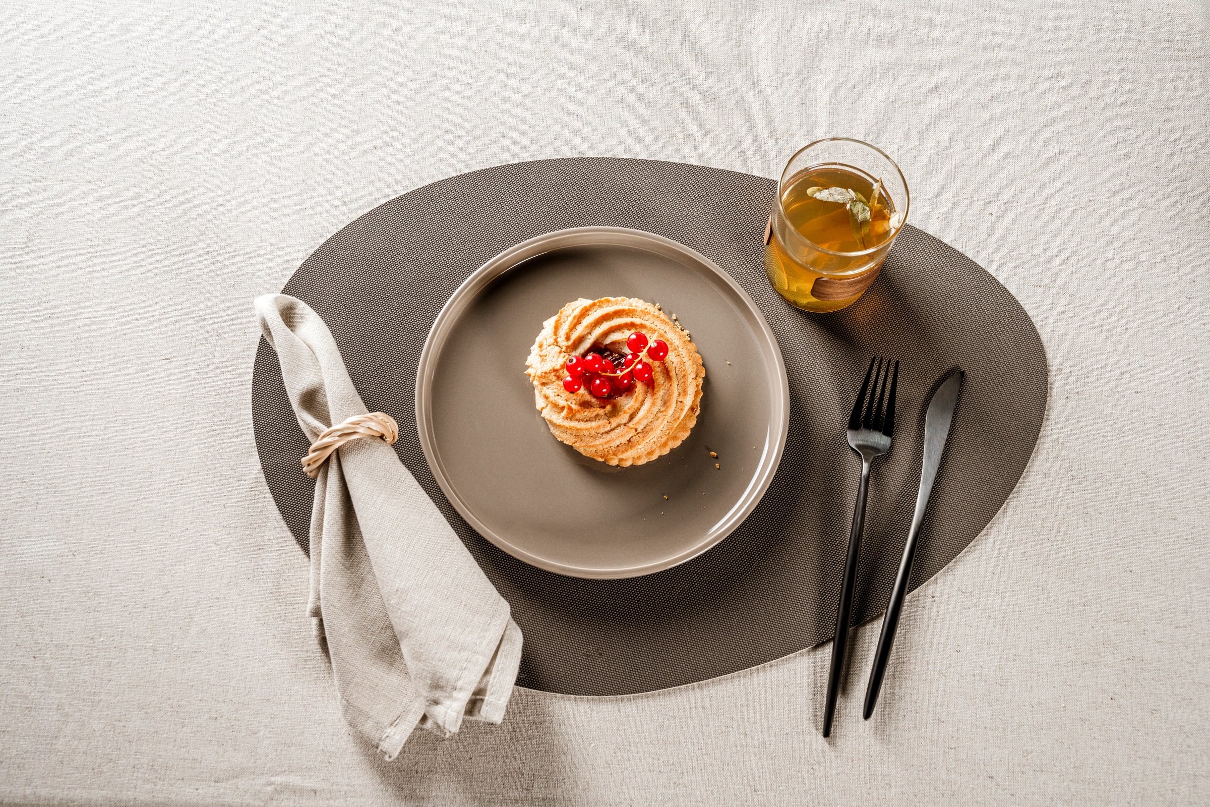 LEONARDO Platzset "GOCCE, oval, 34 x 48 cm, 4er-Set" beidseitig verwendbar, günstig online kaufen