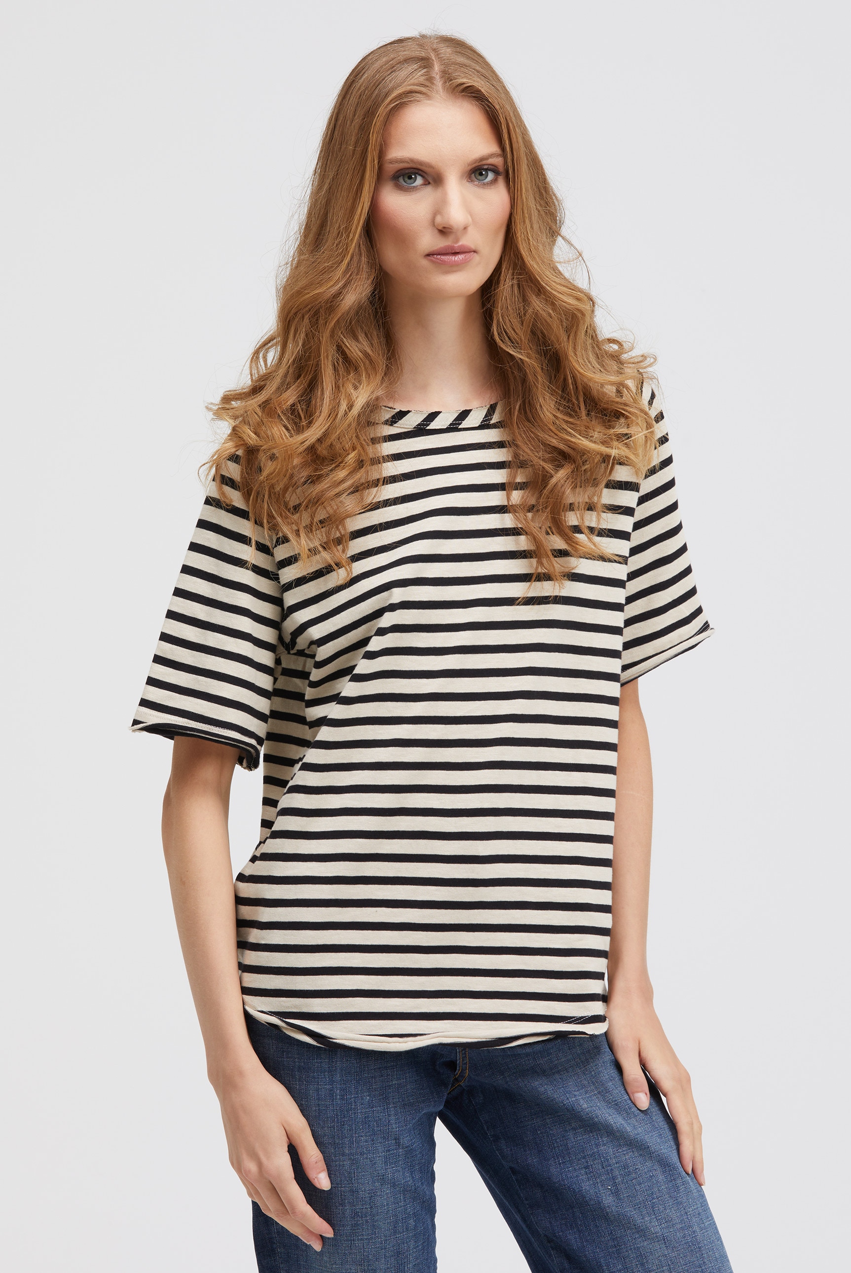 Smith & Soul Rundhalsshirt, mit offener Kante am Ausschnitt günstig online kaufen