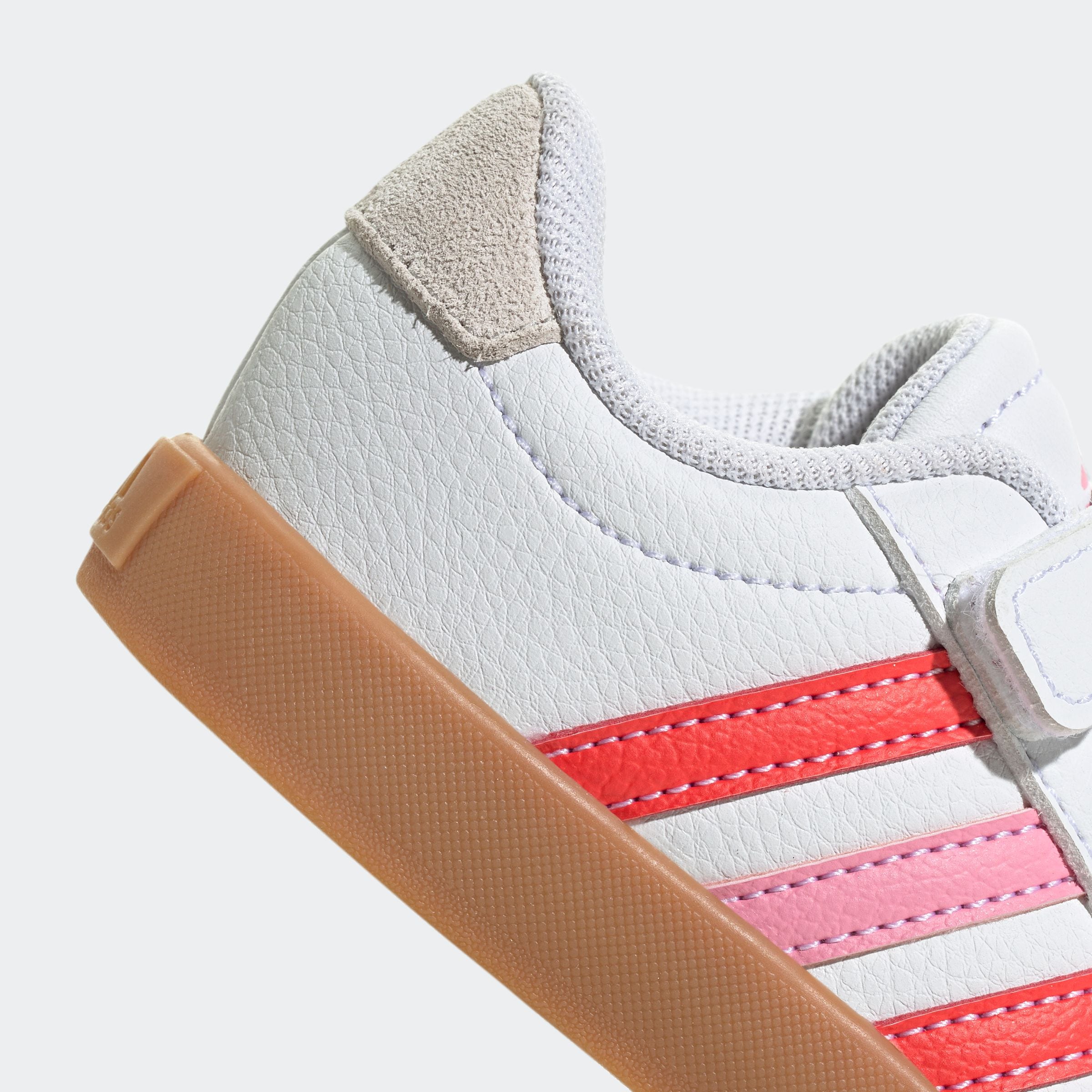 adidas Sportswear Klettschuh »VL COURT 3.0 KIDS«, inspiriert vom Design des adidas samba