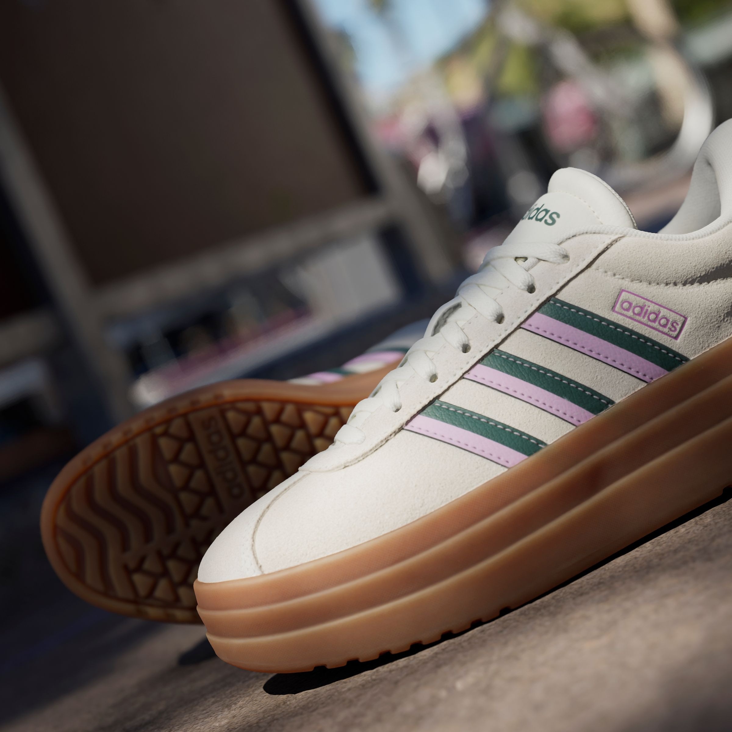 adidas Sportswear Sneaker »VL COURT BOLD«, Design auf den Spuren des adidas Gazelle Bold