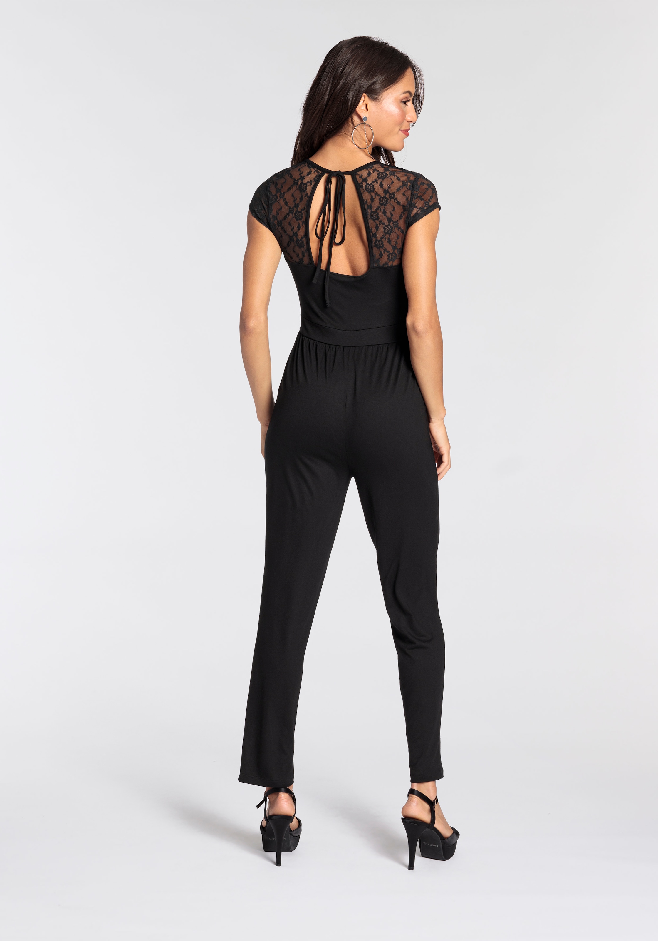 Melrose Overall, mit eleganten Spitzen-Details - NEUE KOLLEKTION günstig online kaufen