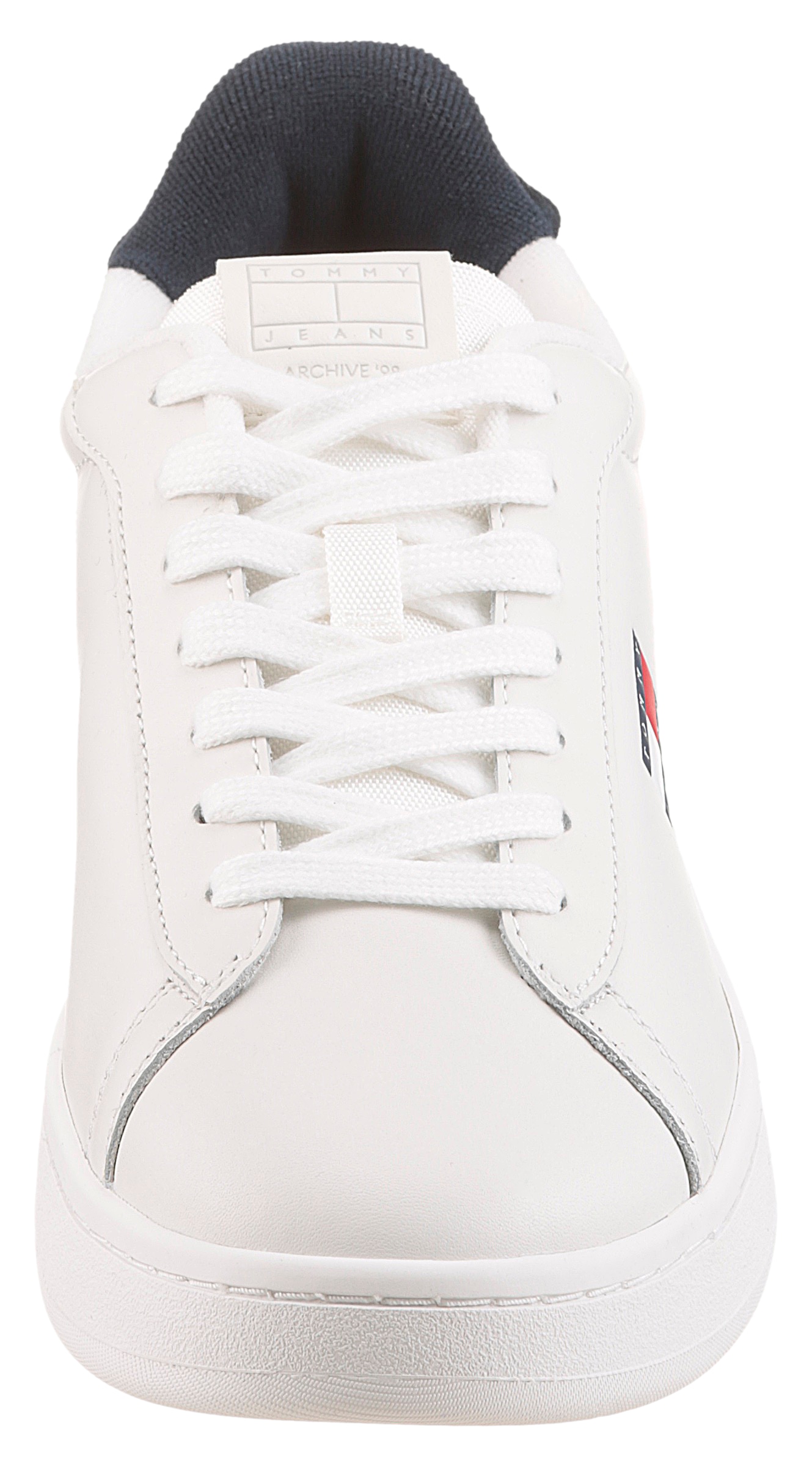 Tommy Jeans Plateausneaker »ARCHIVE' 98«, Freizeitschuh, Halbschuh, Schnürschuh, Kontrastbesatz an der Ferse