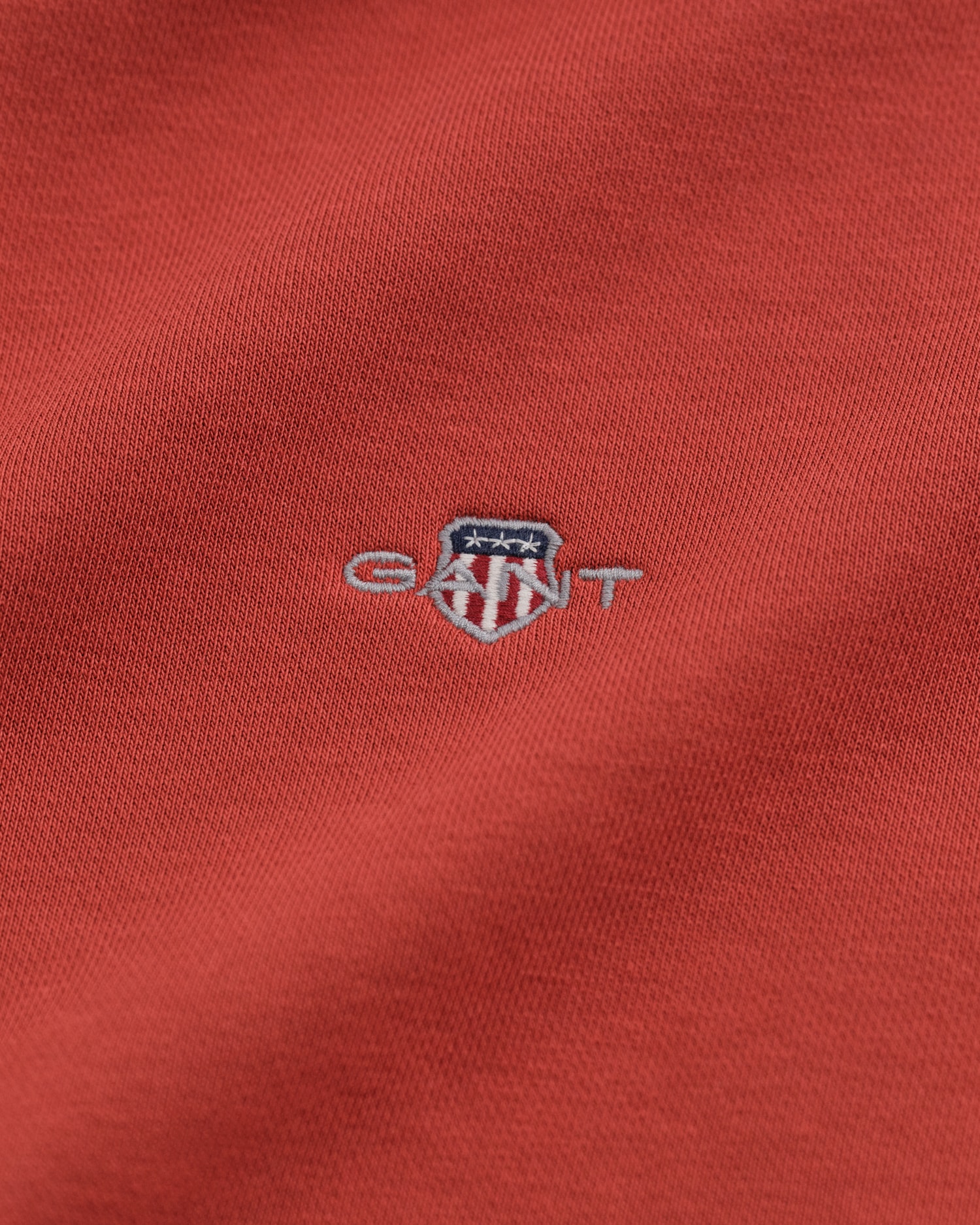 Gant Sweatshirt »REG SHIELD HALF ZIP SWEAT«, mit Logostickerei auf der Brust
