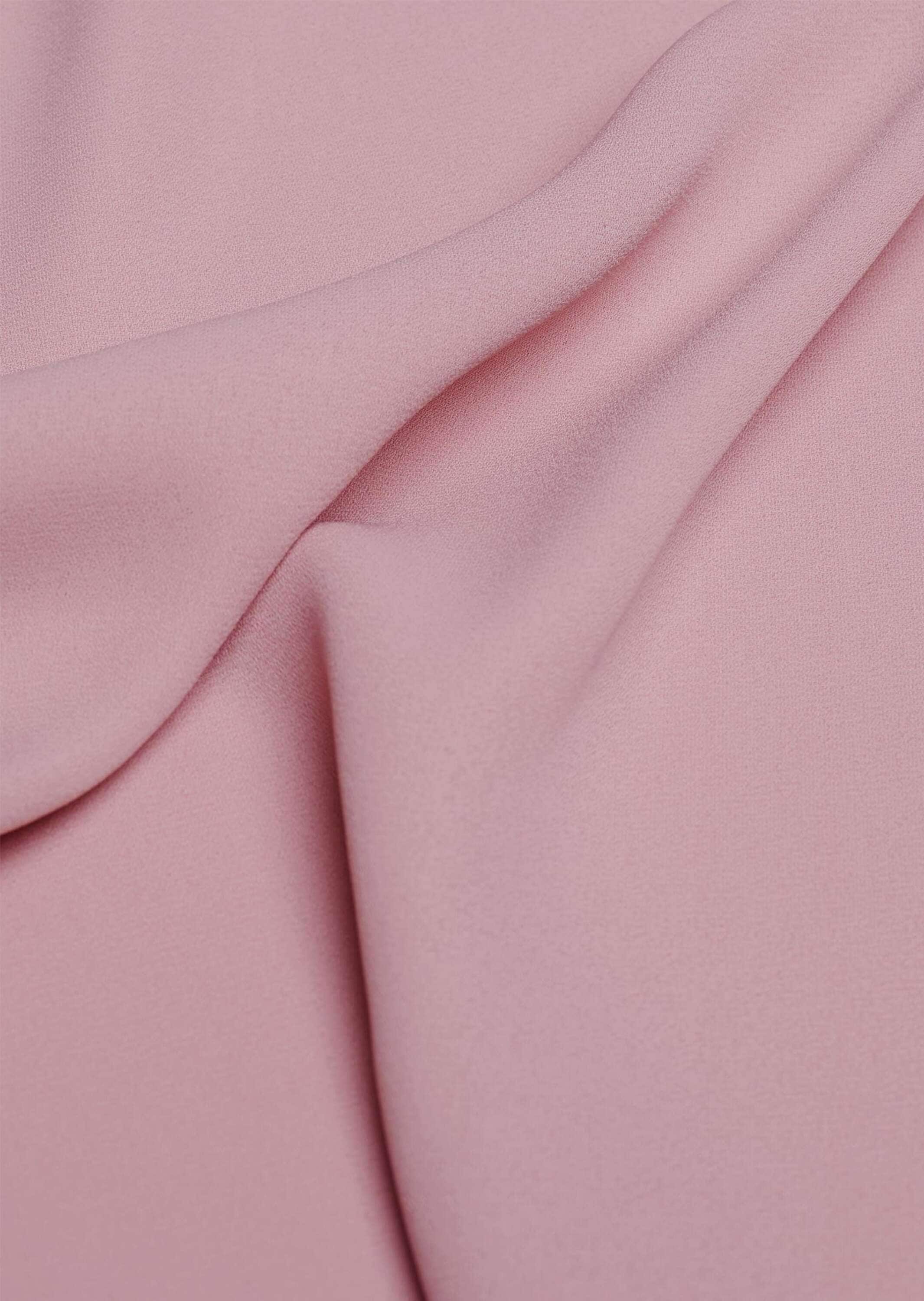 GOLDNER Kurzarmbluse »Kurzgröße Feminine Bluse mit aufregender Ausschnittlösung«