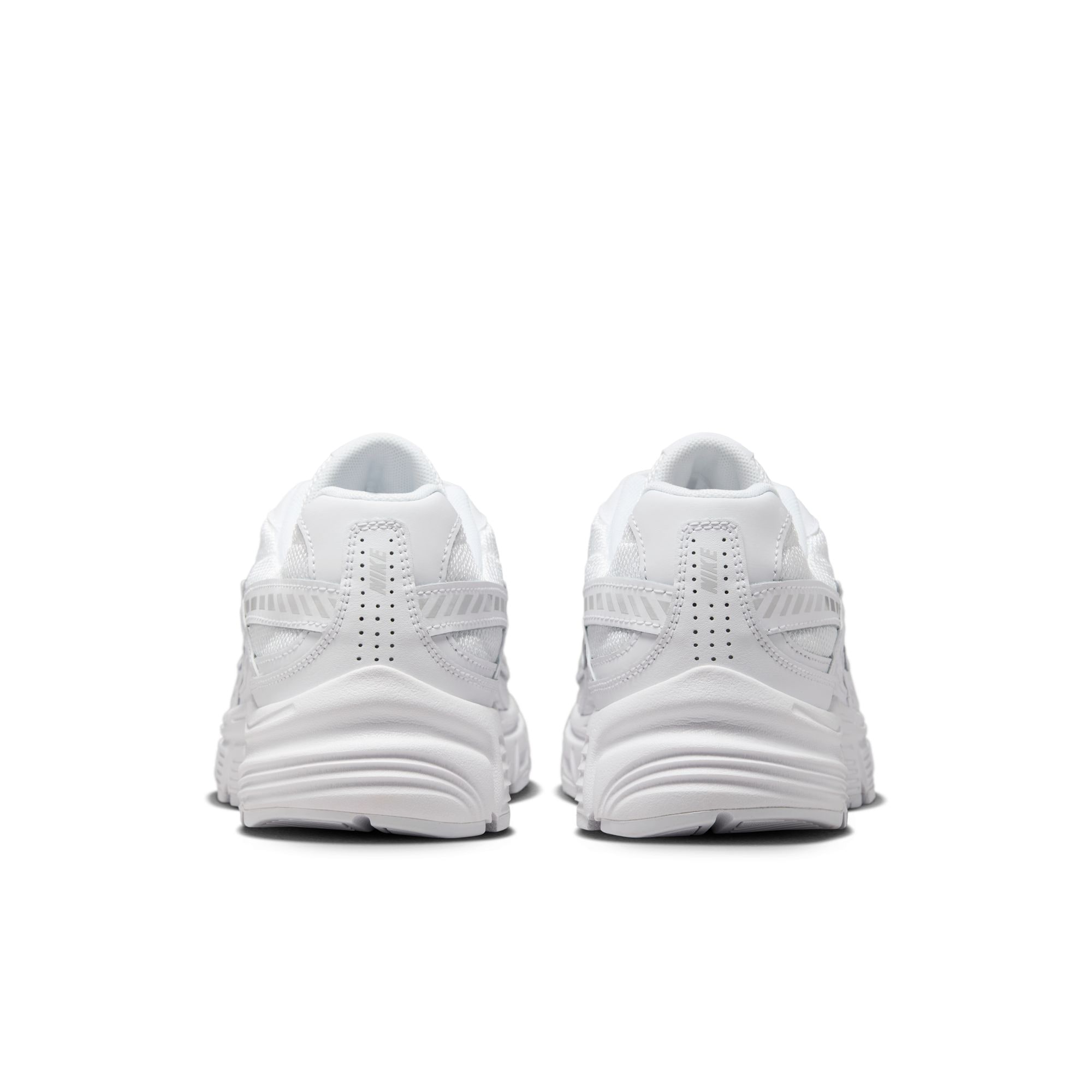 Nike Sportswear Sneaker »Initiator«  inspiriert vom Design des Nike P-6000