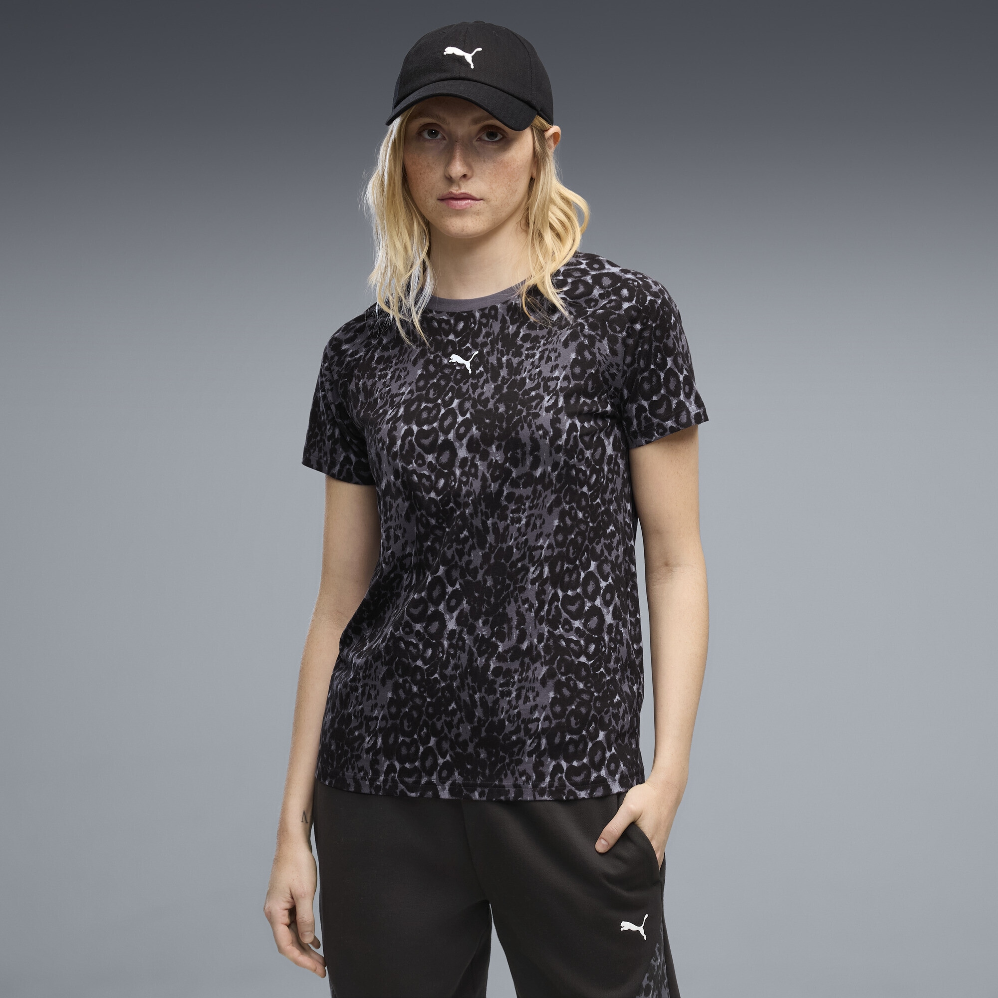PUMA T-Shirt »Graphics T-Shirt mit Animal-Print Damen«
