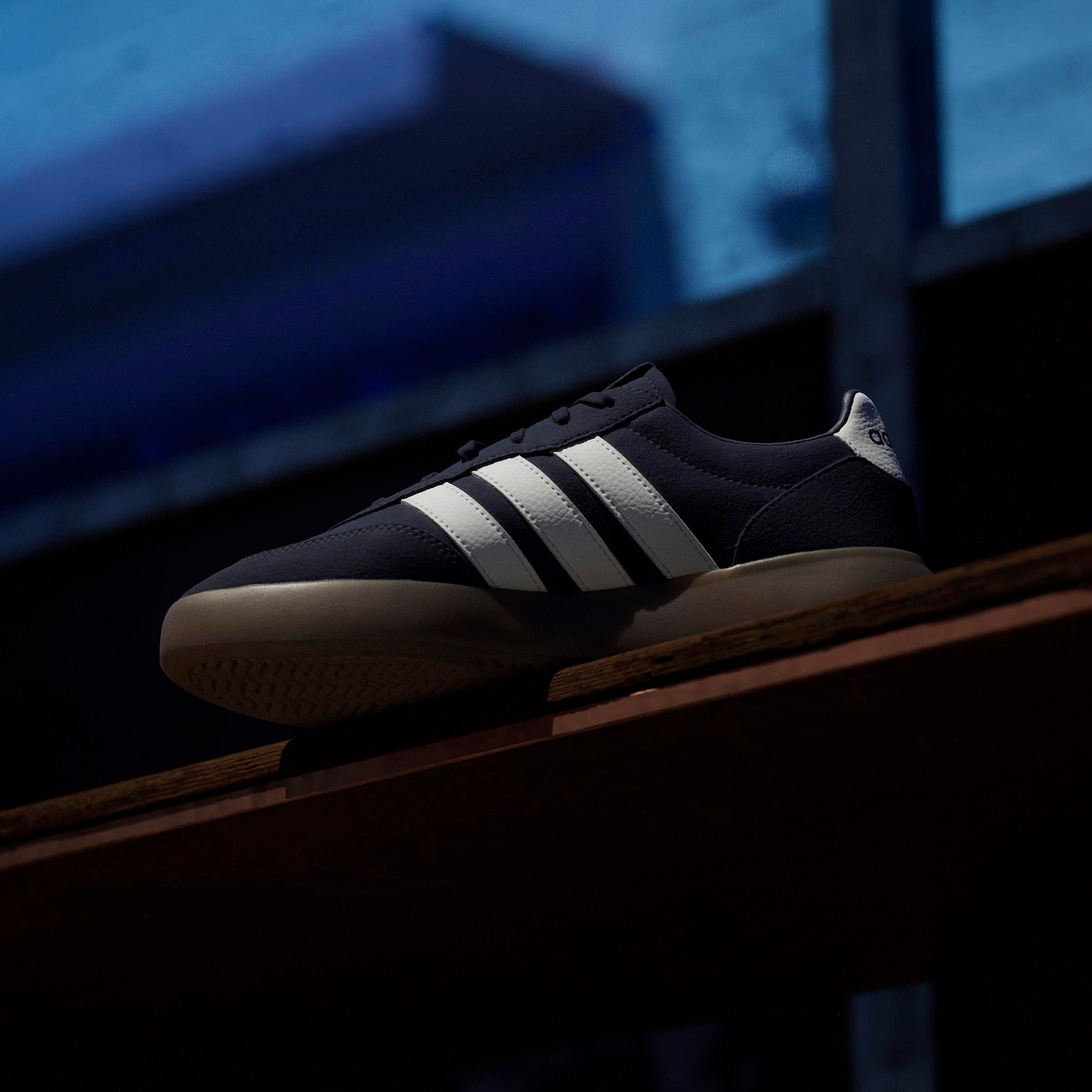 adidas Sportswear Sneaker »BARREDA DECODE«  inspiriert vom Design des adidas handball spezial
