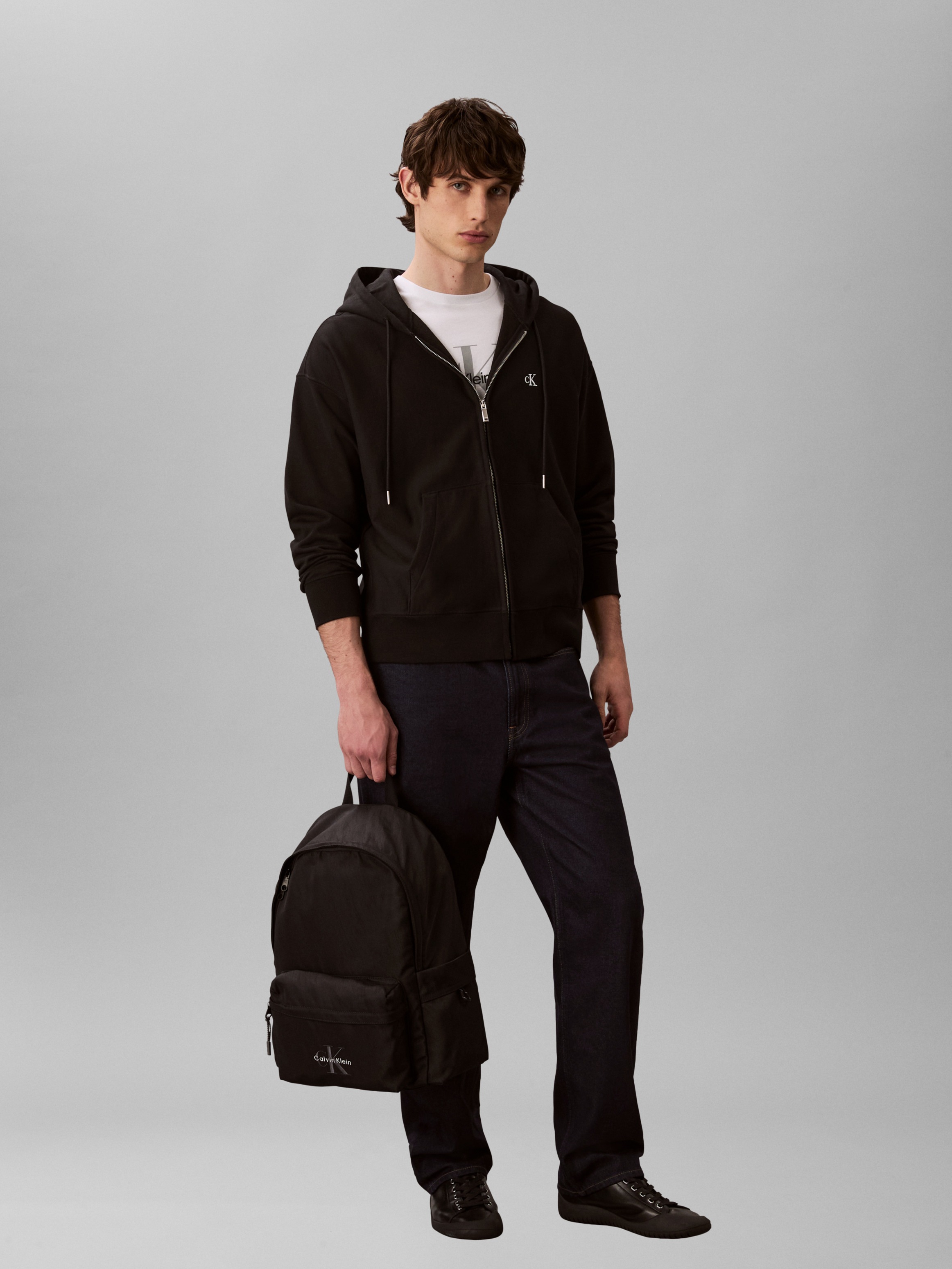 Thumbnail - Calvin Klein Rucksack "BOLD ROUND BACKPACK" Unisex Freizeitrucksack, Cityrucksack mit CK-Logo