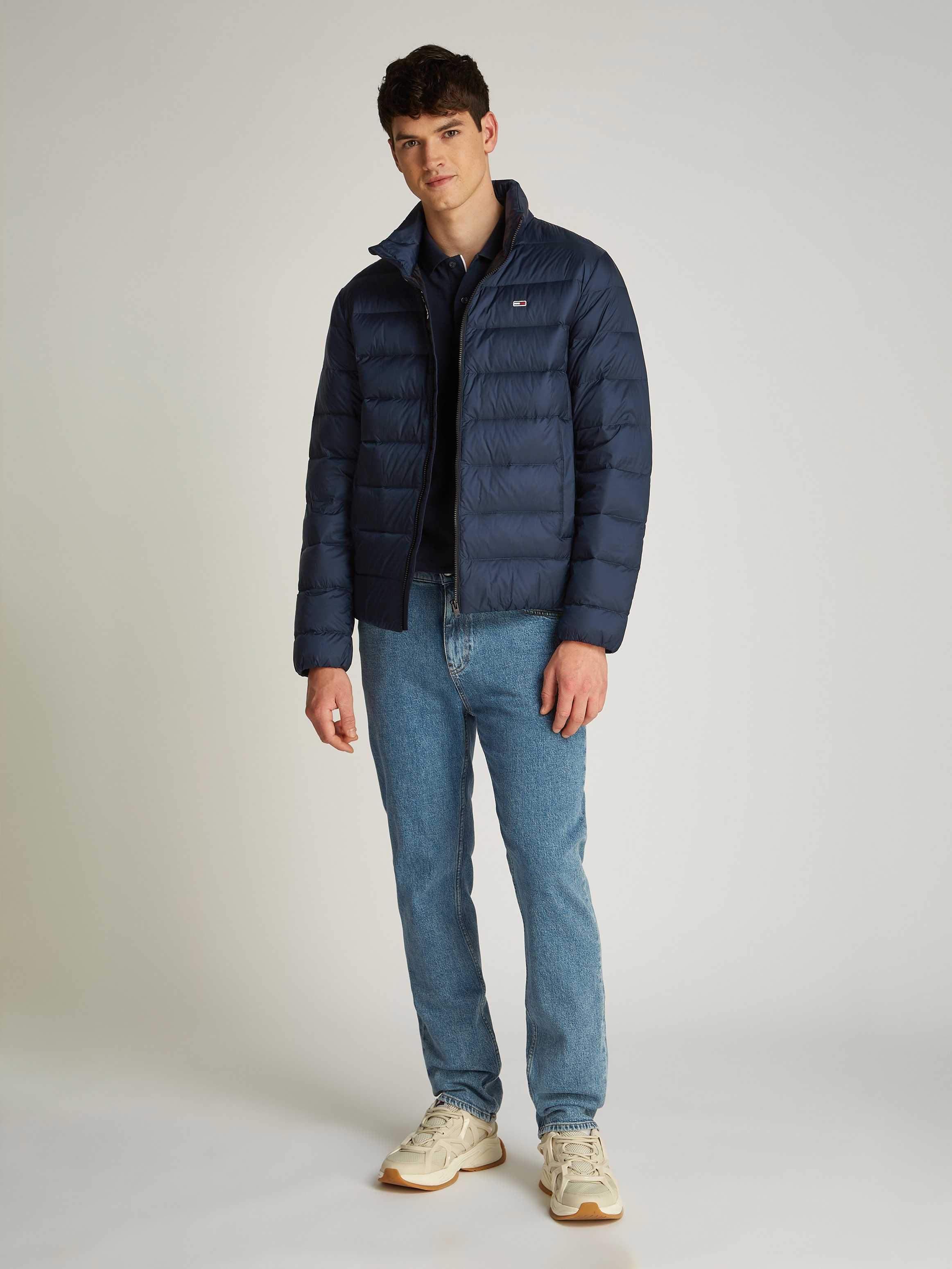 Tommy Jeans Plus Steppjacke »TJM LT DOWN JACKET EXT«, in Großen Größen, Logostickerei, Reißverschlusstaschen