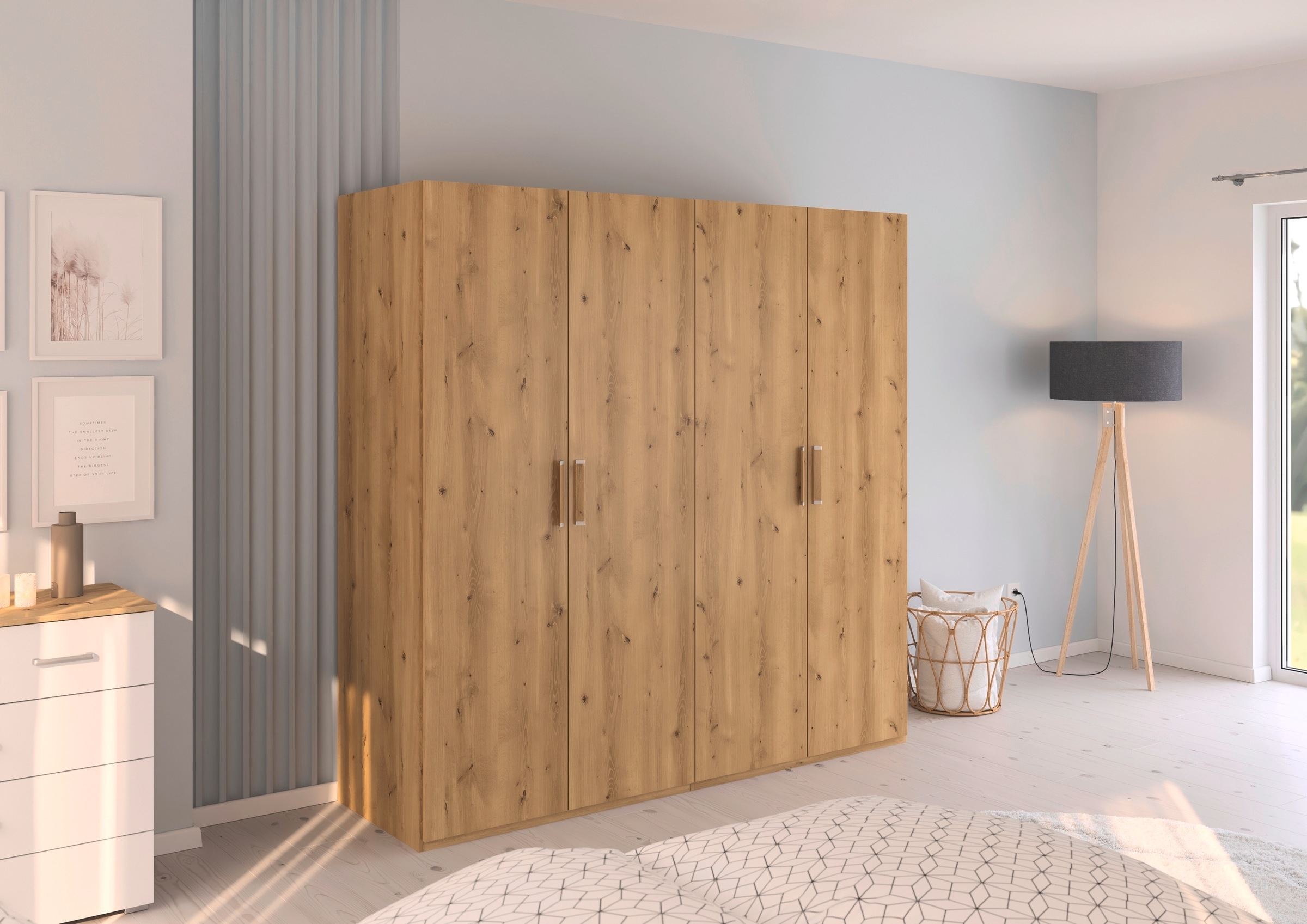 rauch Drehtürenschrank »Kleiderschrank Schrank Garderobe Schlafzimmerschrank EVELYN«, (in 2 Höhen 197 oder 210 cm erhältlich), in elegantem Stil, viel Stauraum 4 Breiten und 2 Höhen MADE IN GERMANY