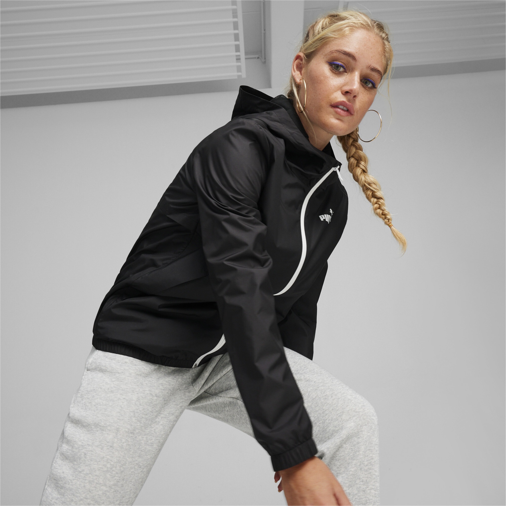 PUMA Windbreaker »Essentials Solid Windjacke Damen«