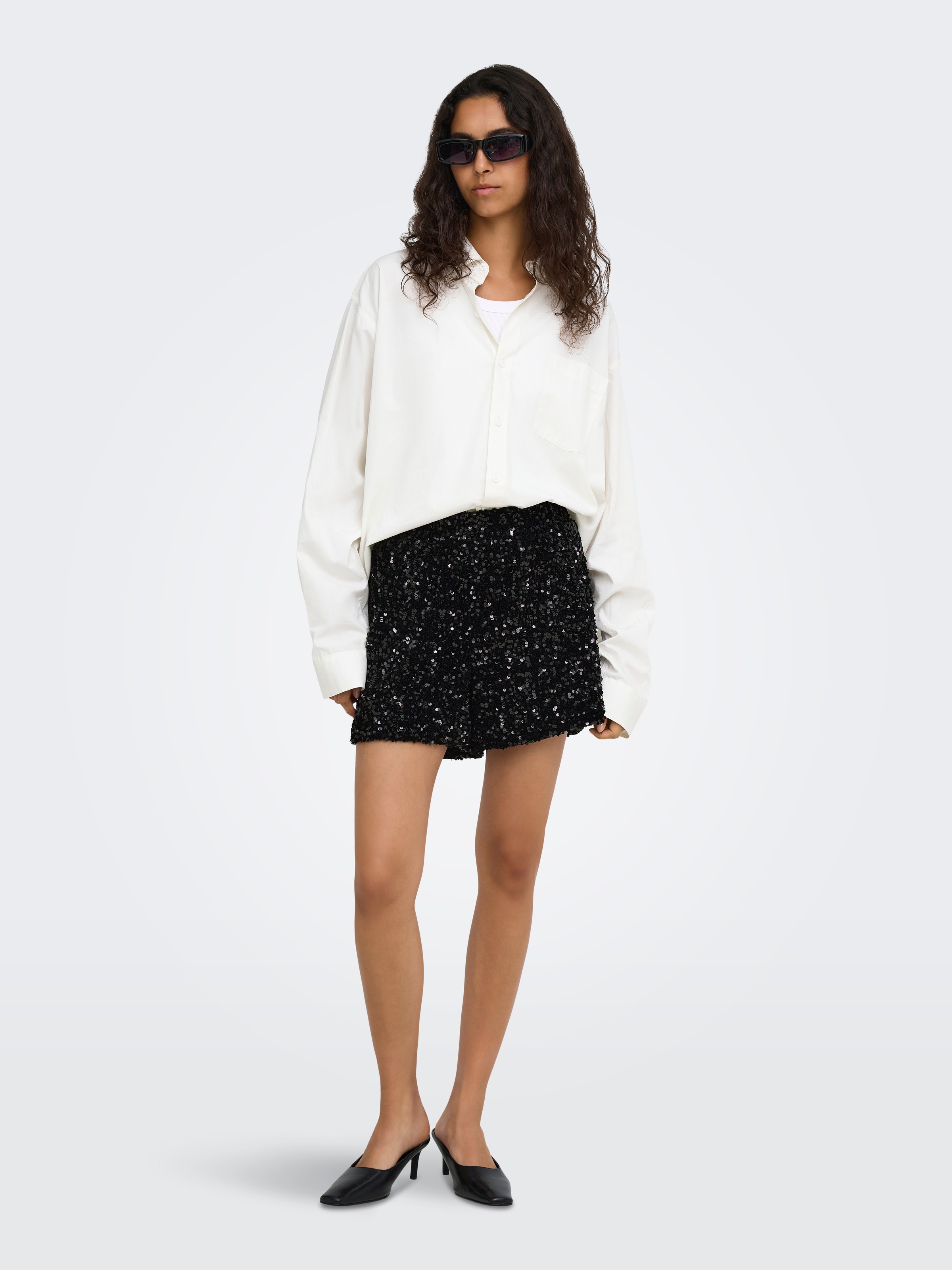ONLY Shorts »ONLCONFIDENCE NEW SEQUINS SHORTS JRS«  Materialmix, regular fit, Pailletten