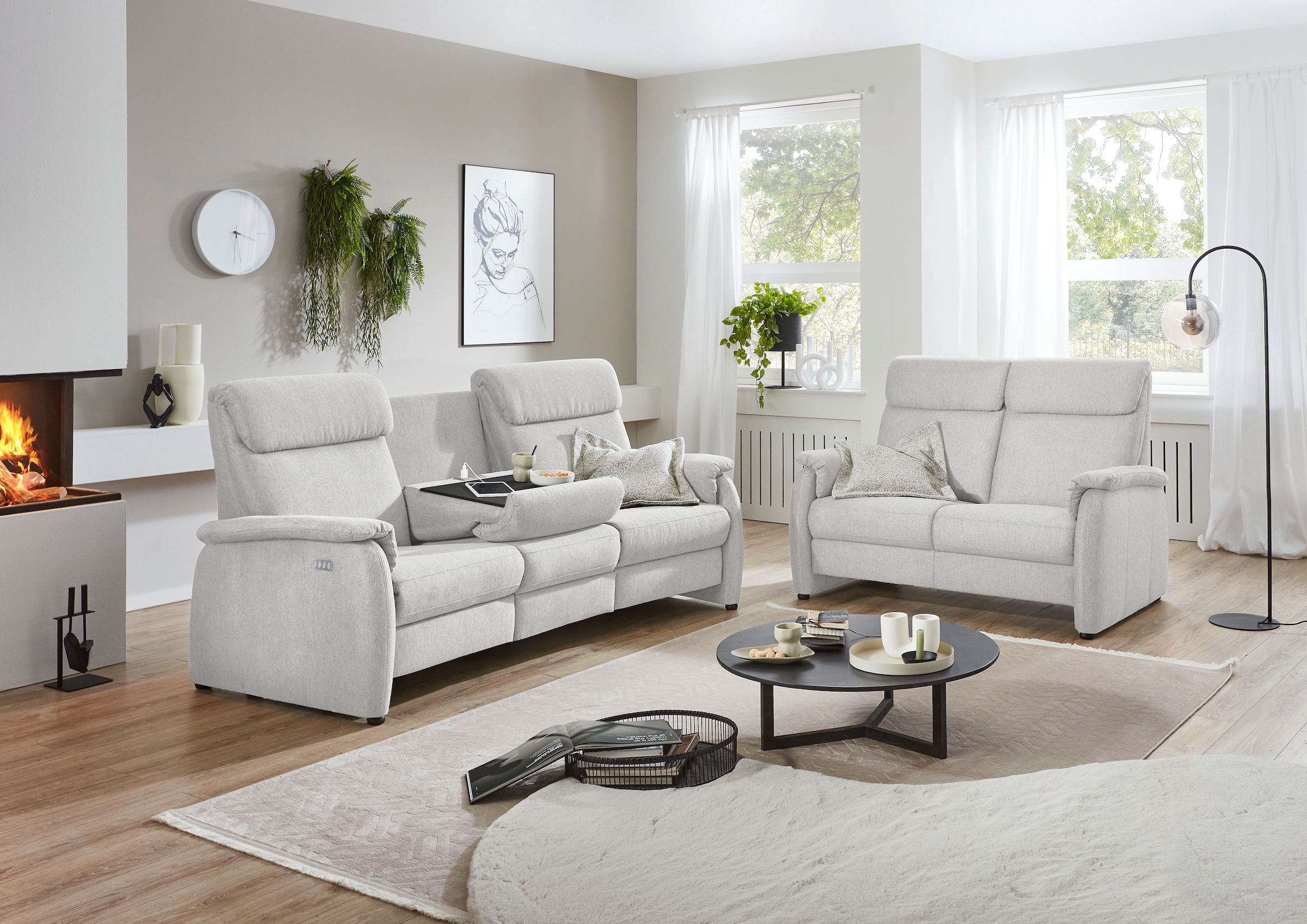 Home affaire Polstergarnitur »Turin, 2,5- & 3-Sitzer mit elektrischer Relaxfunktion« Set, 4 tlg. tlg. inkl. Tisch, USB & Steckdose, Federkern & pflegeleichtem Bezug