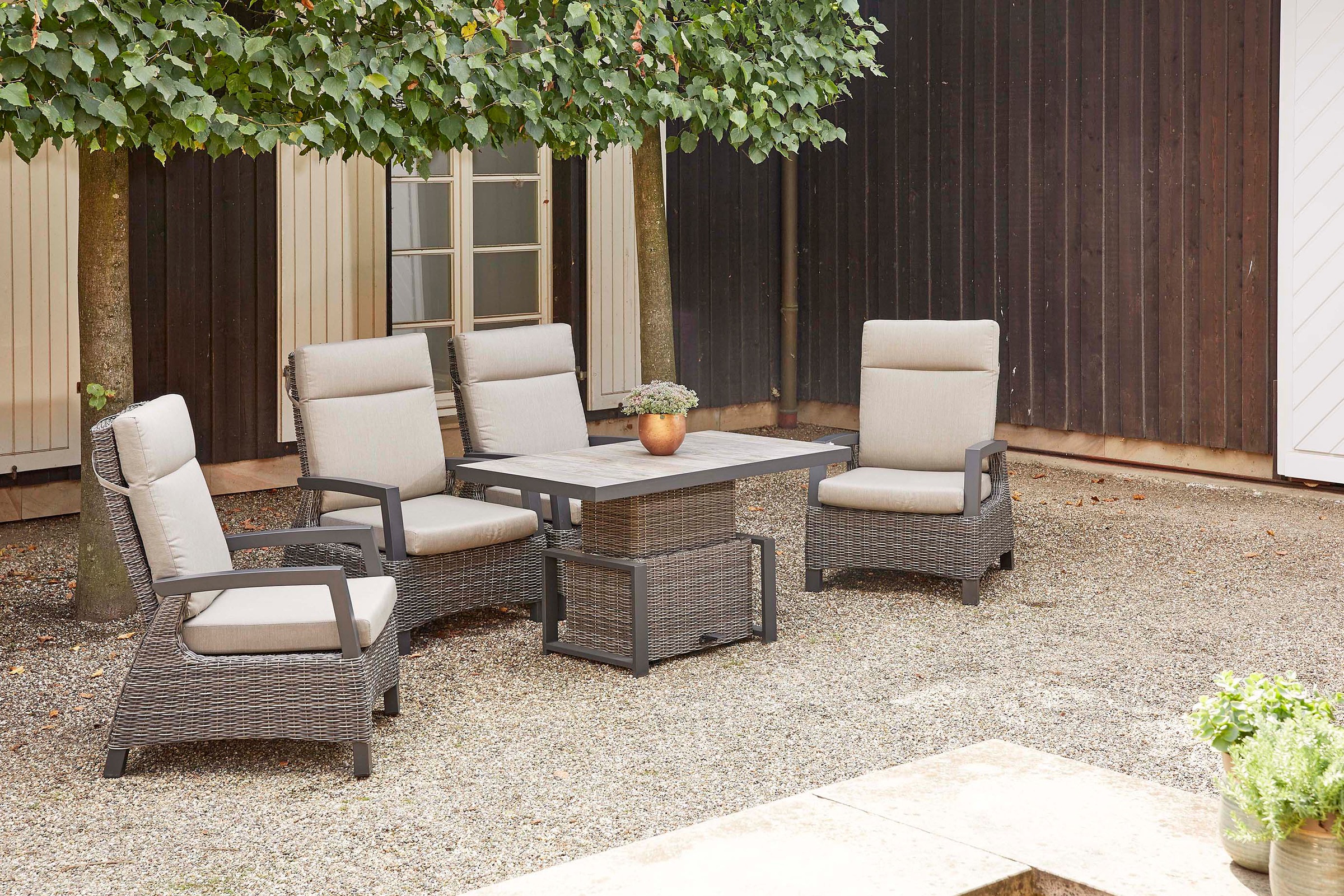 Siena Garden Gartenlounge-Set »Corido«, (Set, 8 tlg.), bestehend aus 2 Sesseln, 1 Bank, 1 Tisch und 4 Auflagen