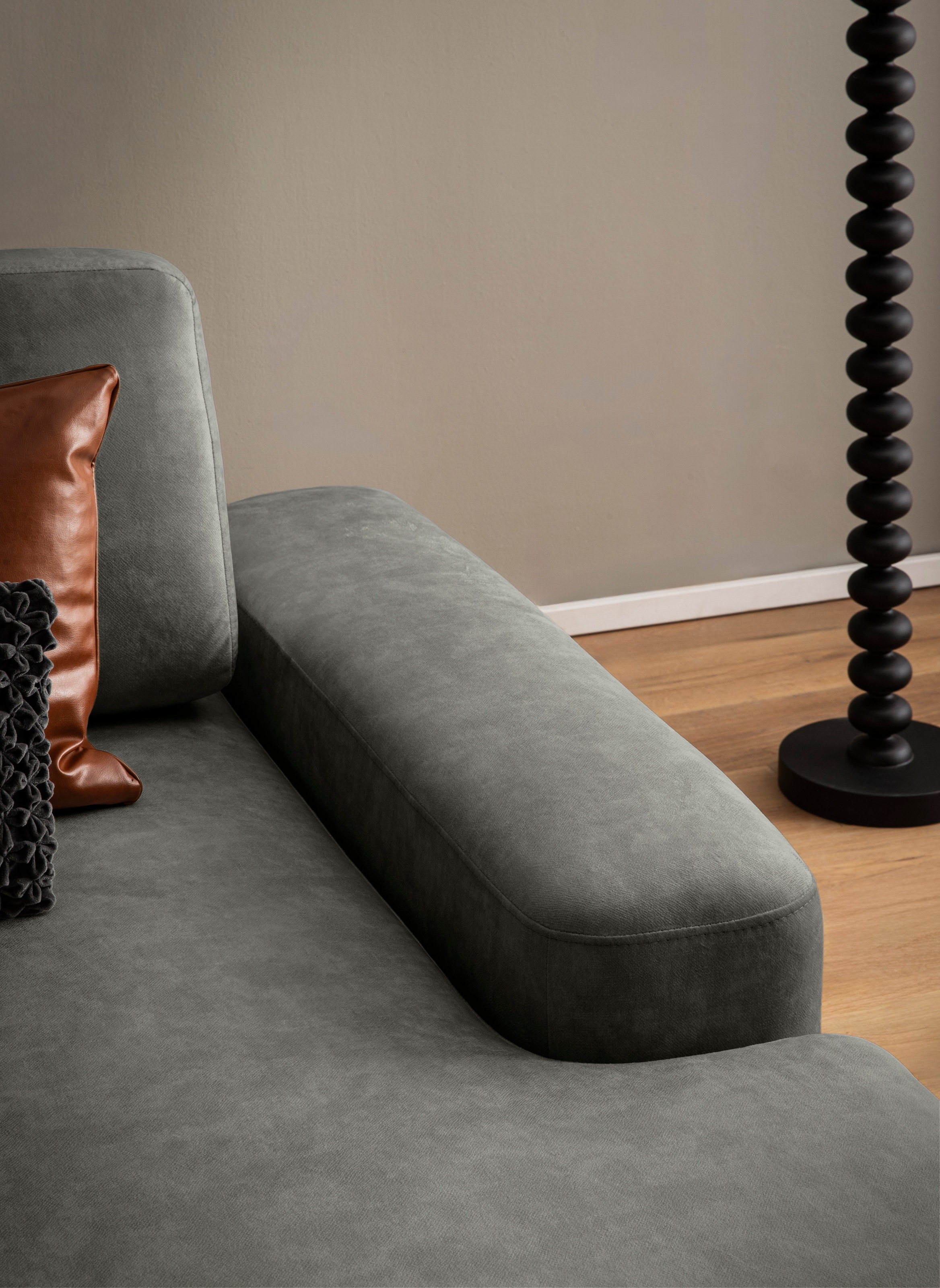 INOSIGN Ecksofa »TORGE, Schlafsofa Cord, Samtvelours u. Strukur fein, Couch in L-Form«, Schlaffunktion und Bettkasten, Liegefläche: 210x125 cm, neues Design