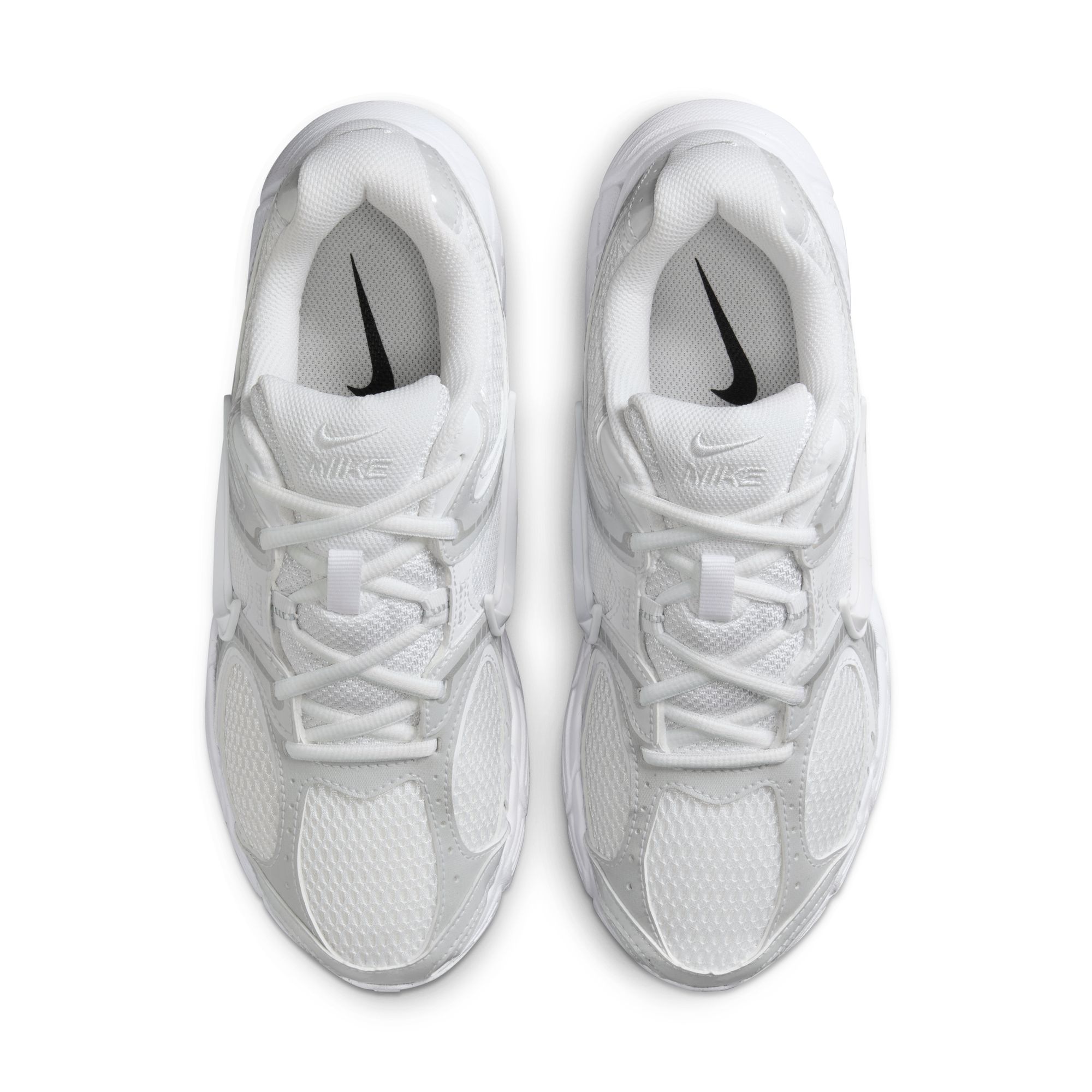 Nike Sportswear Sneaker »Nike V5 RNR«  inspiriert vom Design des Y2K Nike Vomero 5