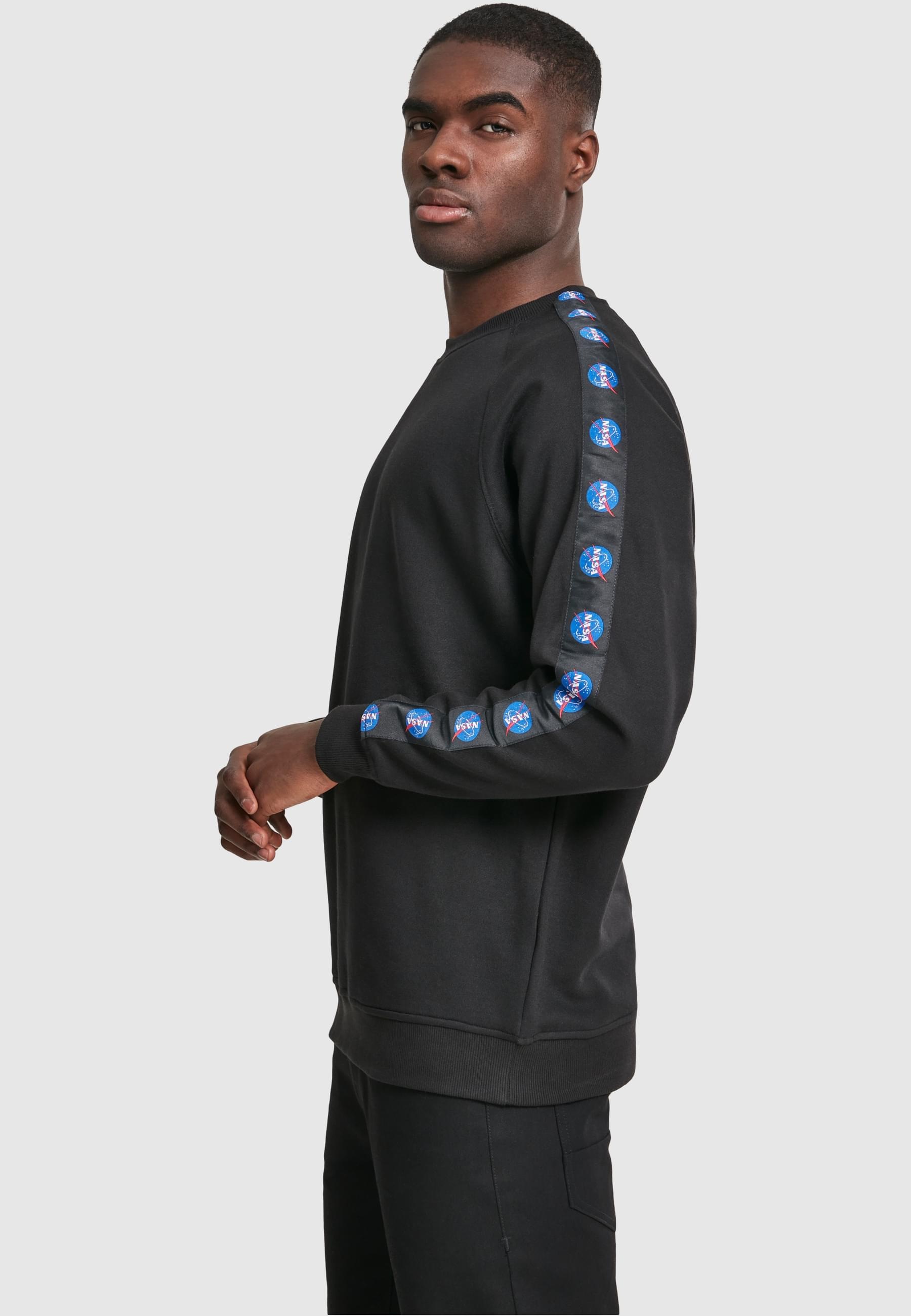 MisterTee Rundhalspullover »MisterTee Herren NASA Insignia Tape Crewneck«, (1 tlg.)