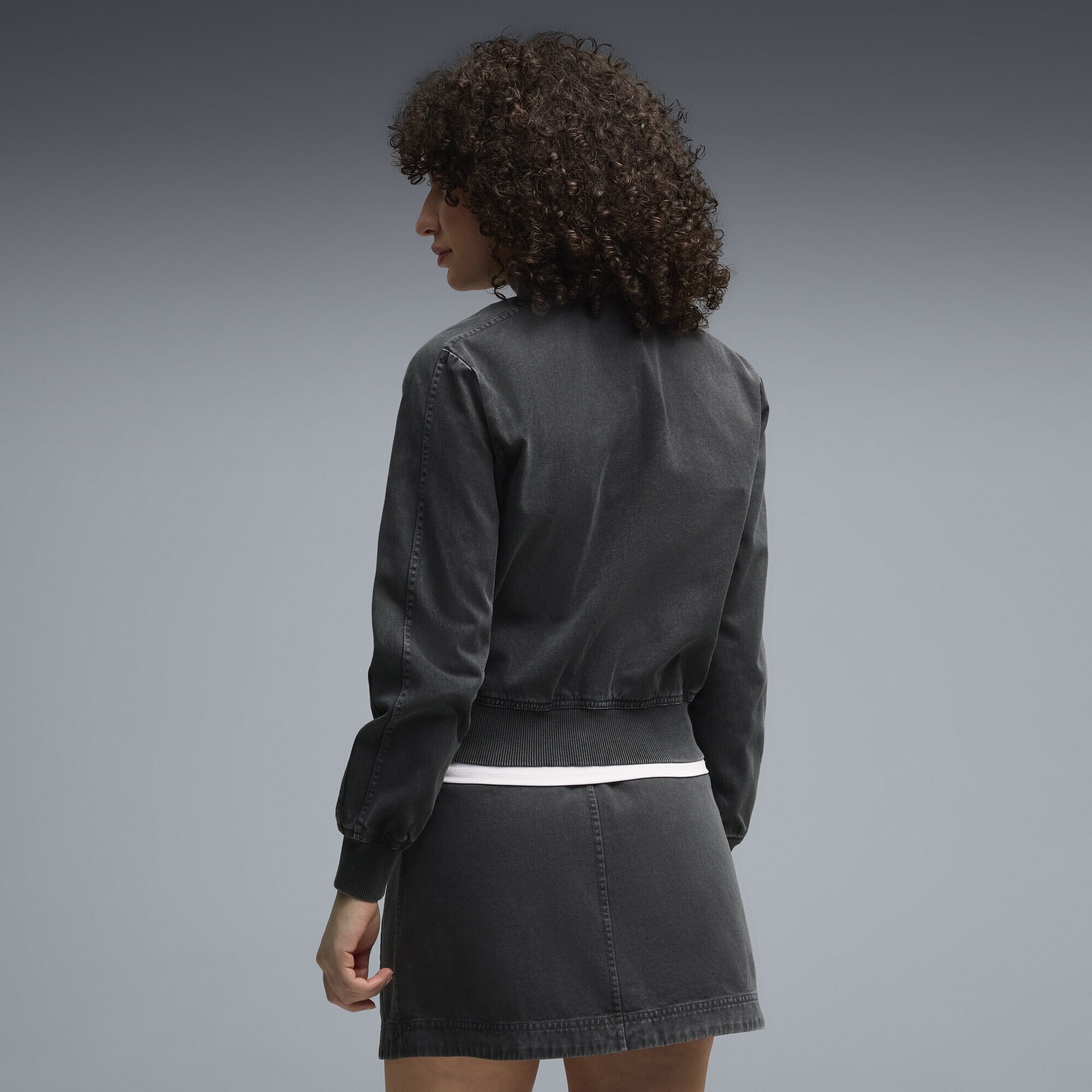 PUMA Trainingsjacke »FUTURE.PUMA.ARCHIVE Washed Twill Kurze Jacke Damen«