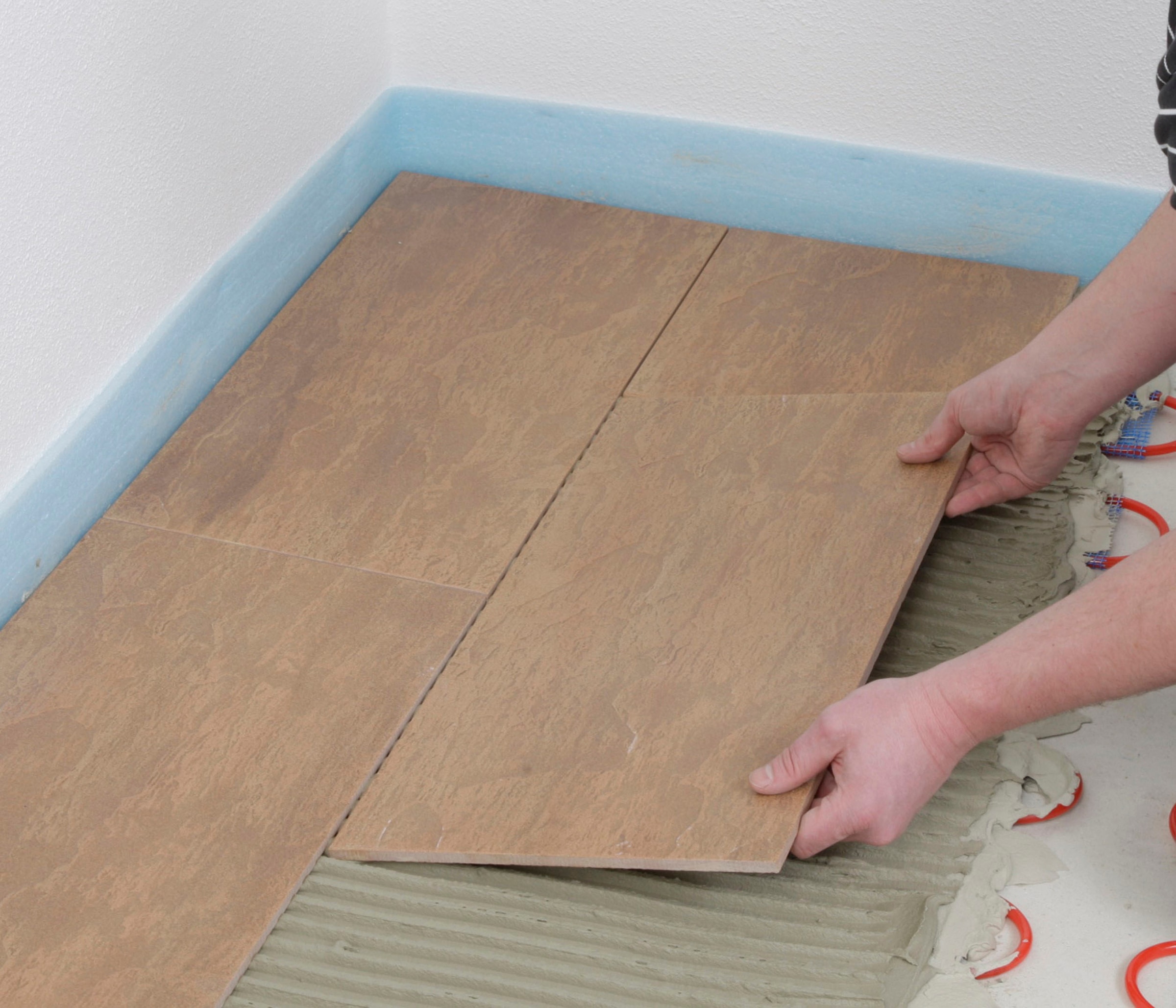 PEROBE Fußbodenheizung »Warmwasser Fußbodentemperierung«, (Packung), Heizmatte 10 m², Aufbauhöhe 8 mm